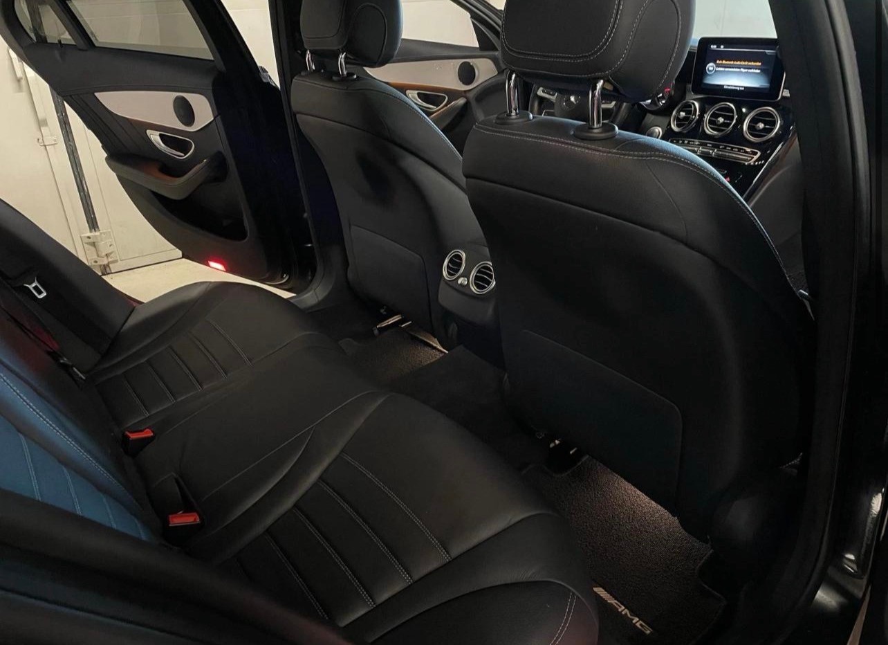 MERCEDES-BENZ C 43 AMG 4Matic 9G-Tronic-image-9