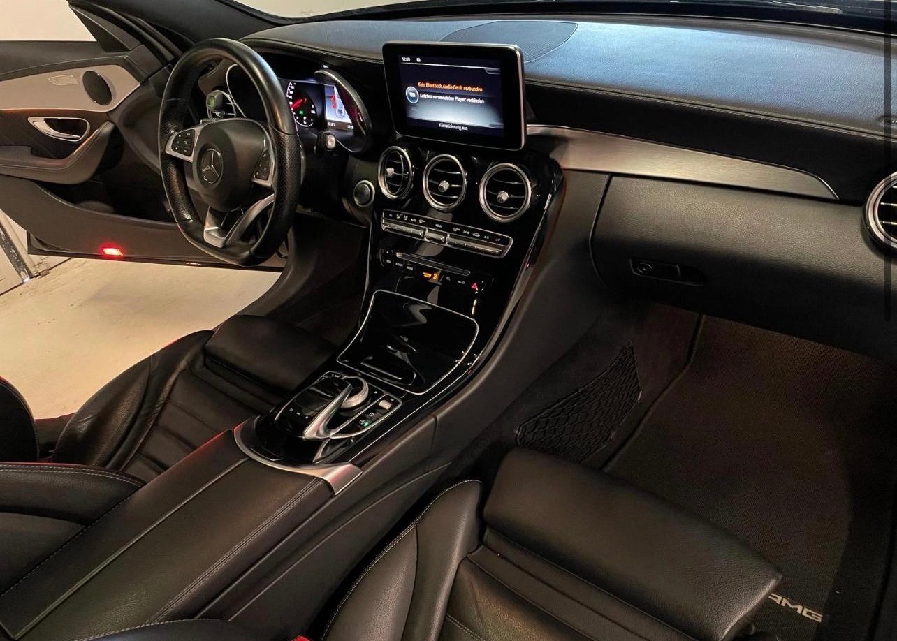 MERCEDES-BENZ C 43 AMG 4Matic 9G-Tronic-image-10