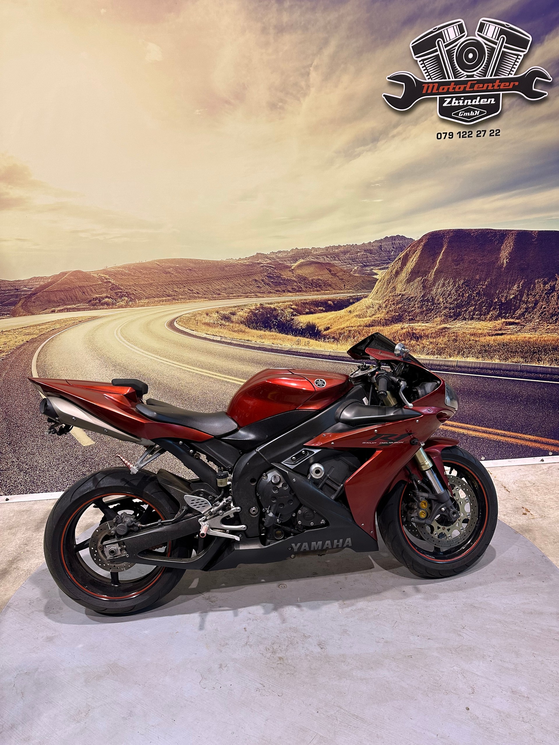 YAMAHA YZF-R1