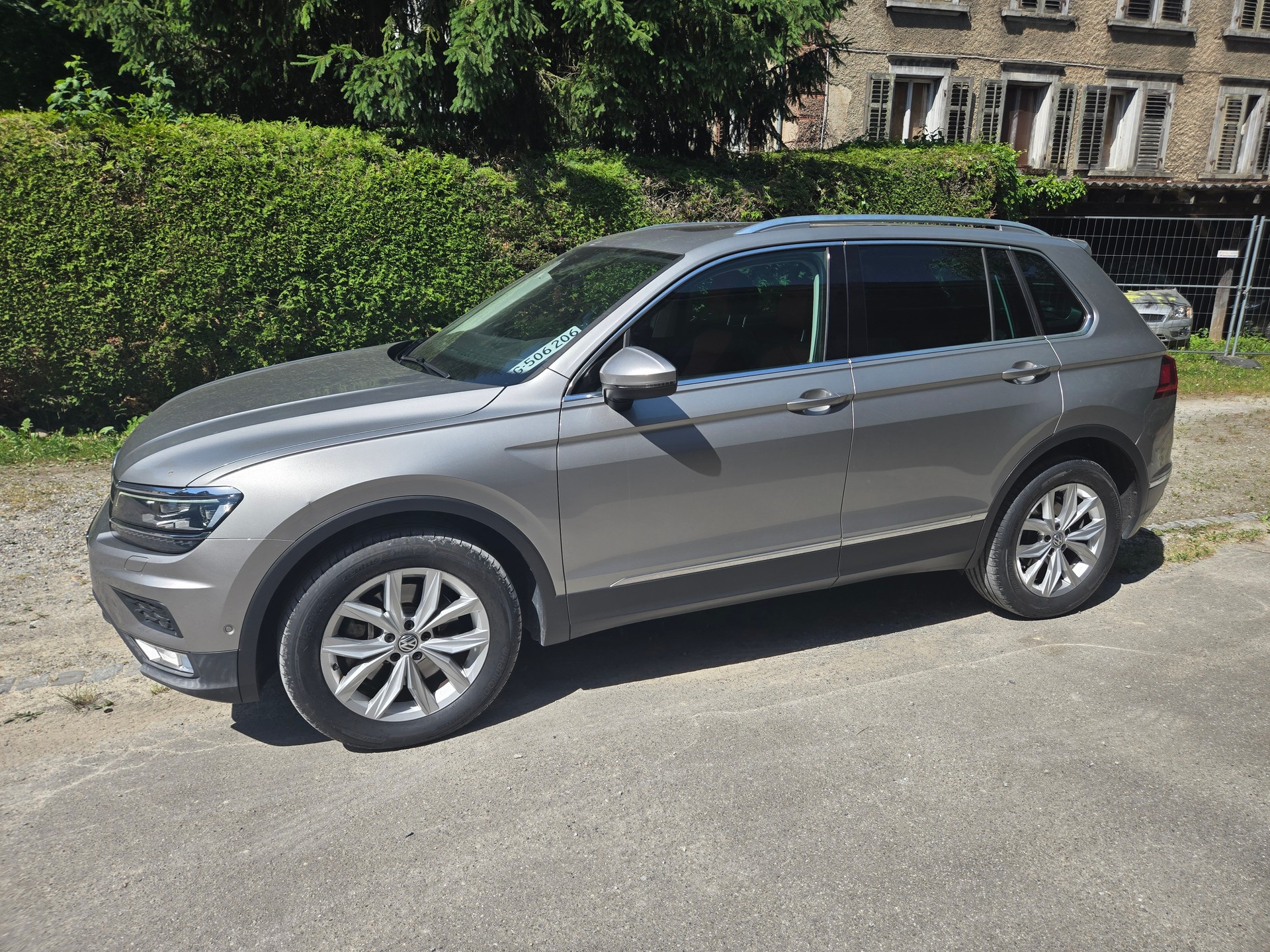 VW Highline-image-1