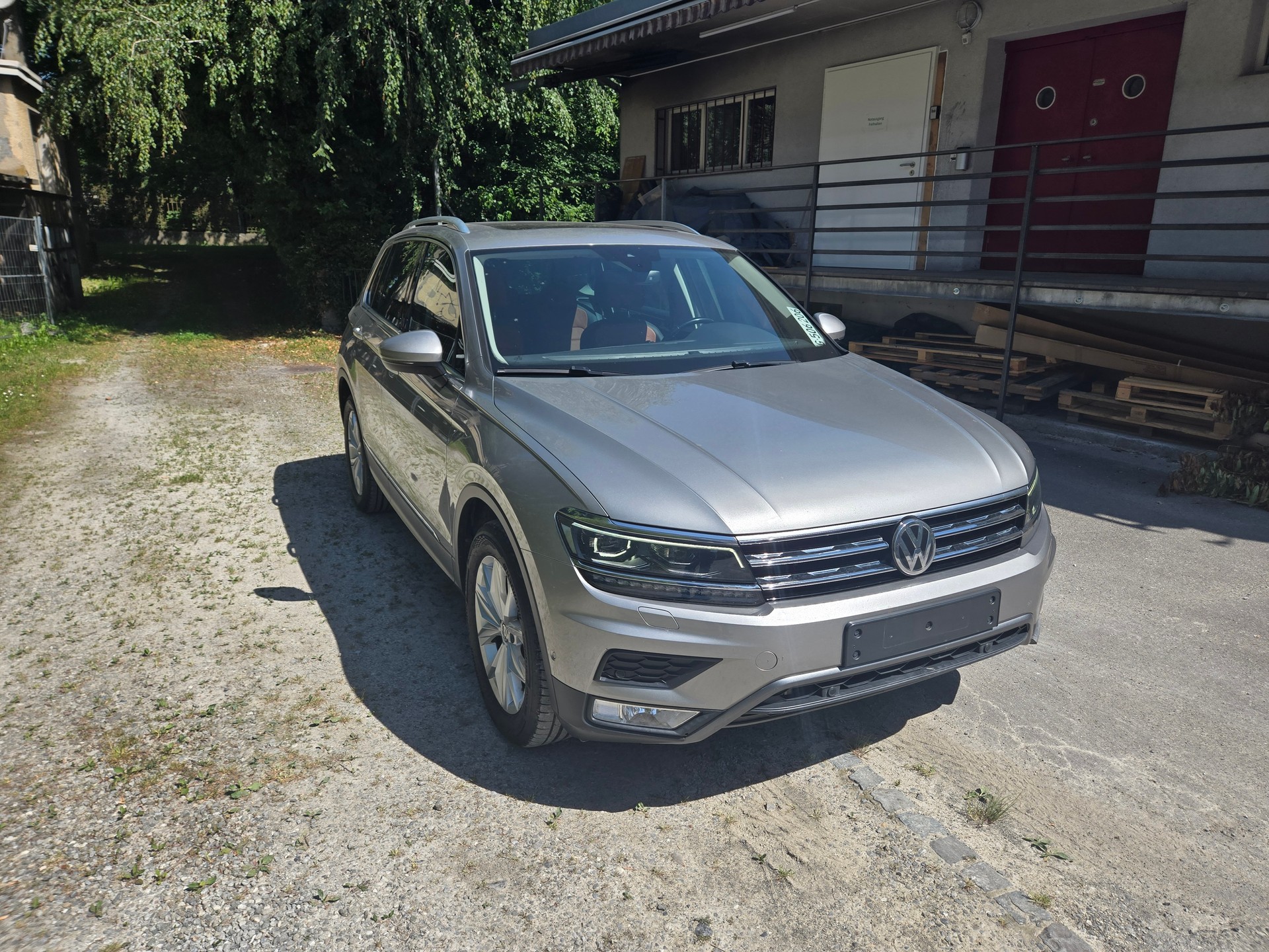 VW Highline-image-2