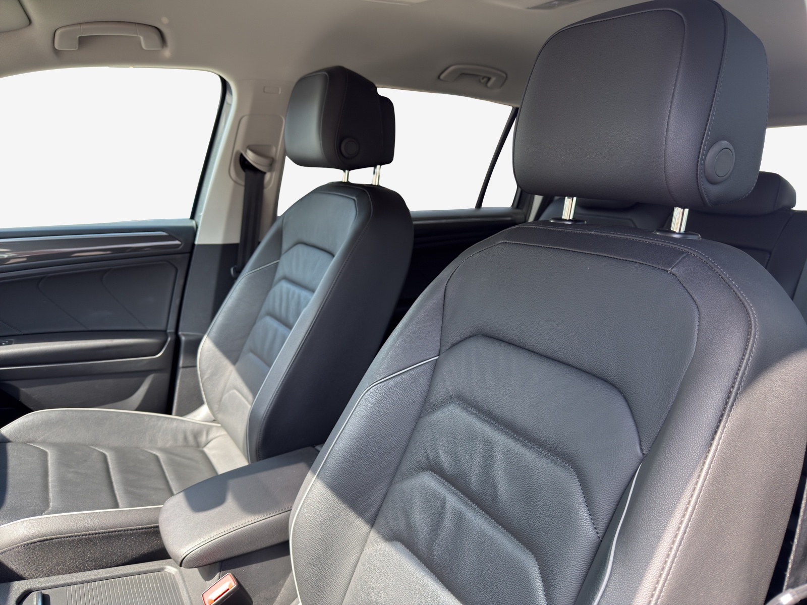 VW Tiguan Allspace 2.0TSI Highline 4Motion DSG-image-15