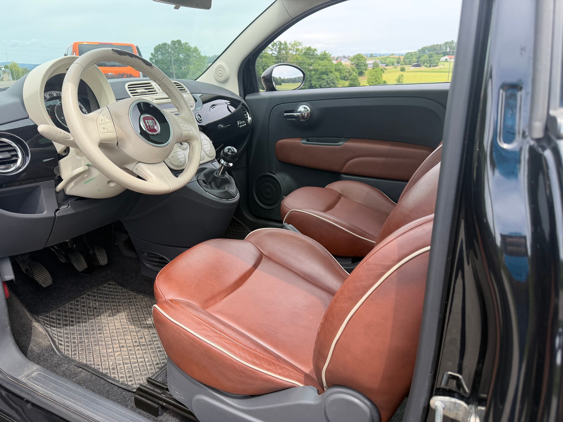 FIAT 500 1.4 16V Lounge-image-5