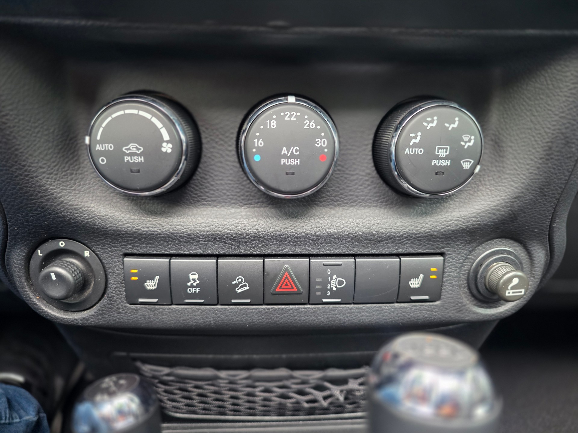 JEEP Wrangler 2.8CRD Unlimited Rubicon Automatic **EL. SEILWINDE - / LED LIGHT -KLIMAAUTAMATIK -SITZHEIZUNG -HARD TOP ABNEHMBAR**-image-18