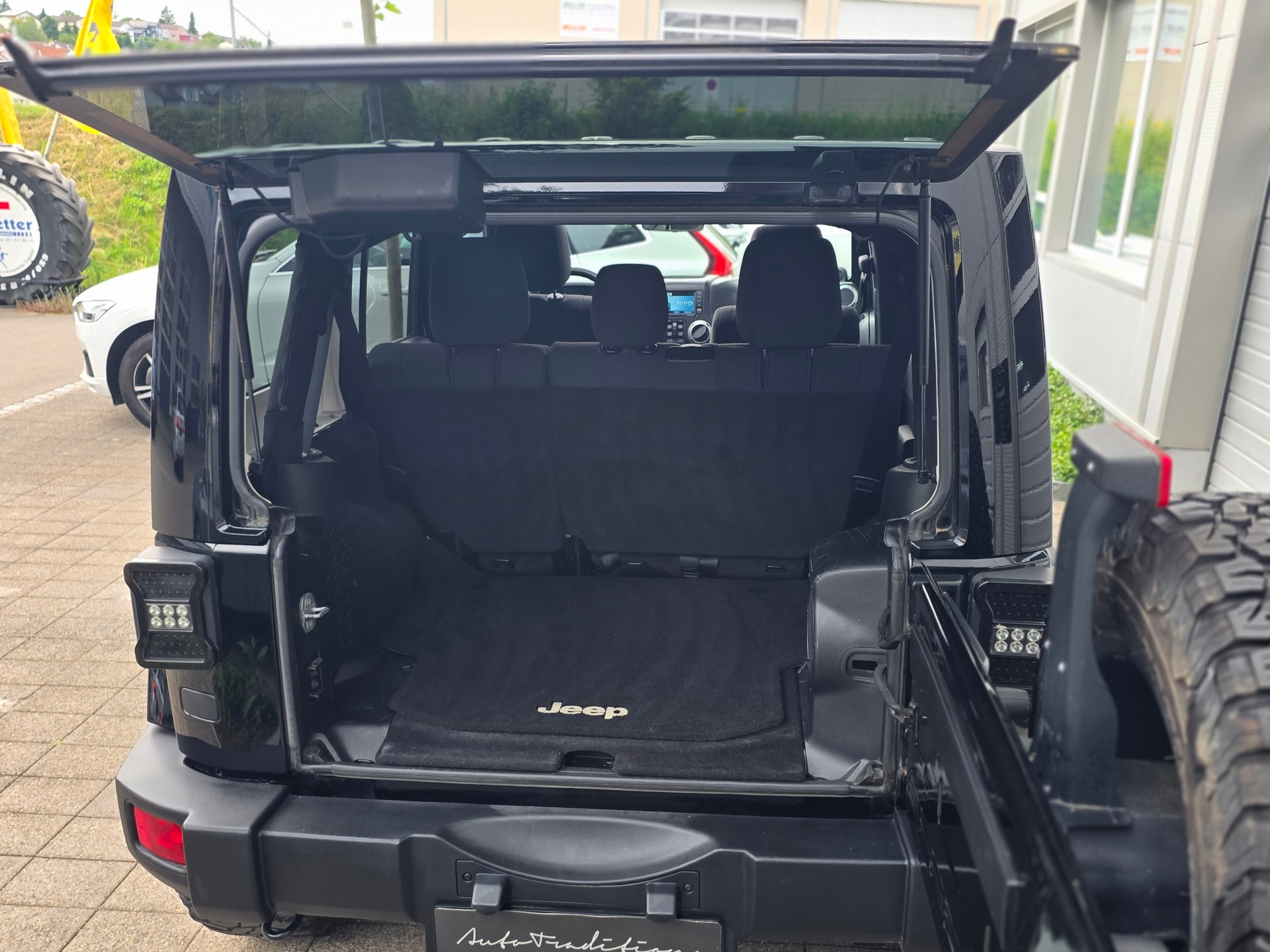 JEEP Wrangler 2.8CRD Unlimited Rubicon Automatic **EL. SEILWINDE - / LED LIGHT -KLIMAAUTAMATIK -SITZHEIZUNG -HARD TOP ABNEHMBAR**-image-16