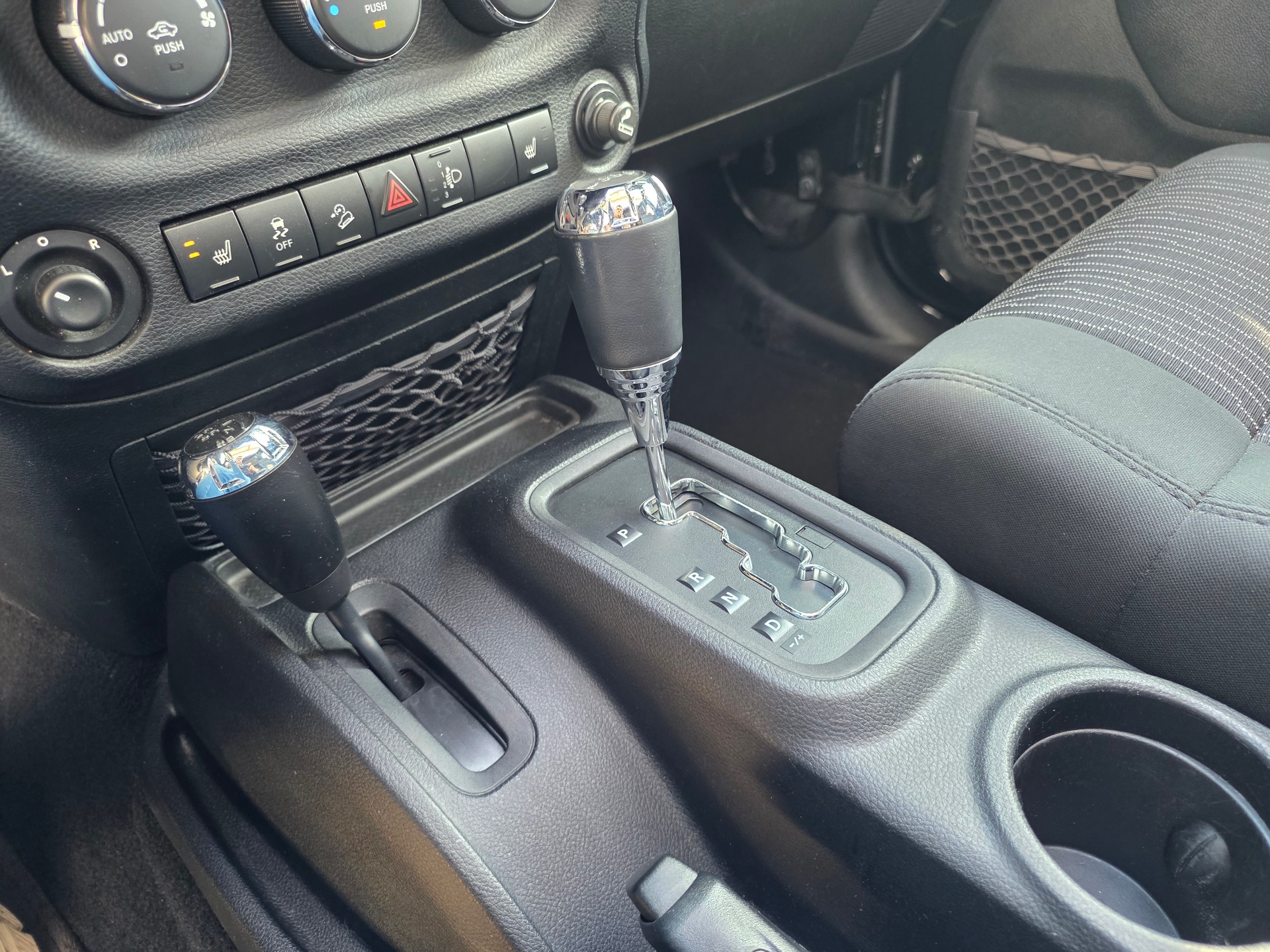 JEEP Wrangler 2.8CRD Unlimited Rubicon Automatic **EL. SEILWINDE - / LED LIGHT -KLIMAAUTAMATIK -SITZHEIZUNG -HARD TOP ABNEHMBAR**-image-10