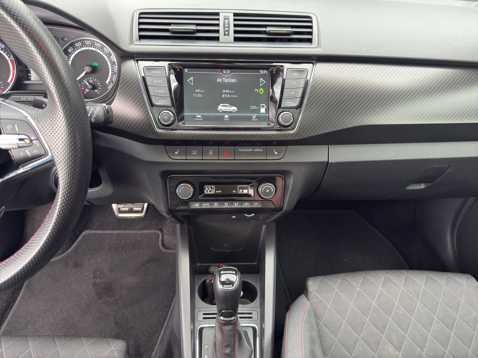 SKODA Fabia 1.0 TSI Monte Carlo DSG-image-10