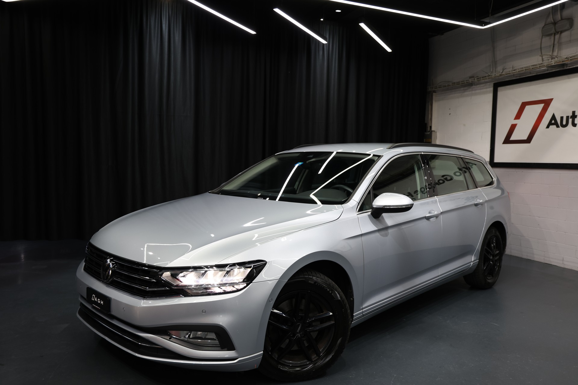 VW Passat 2.0 TDI BMT Business DSG-image-10