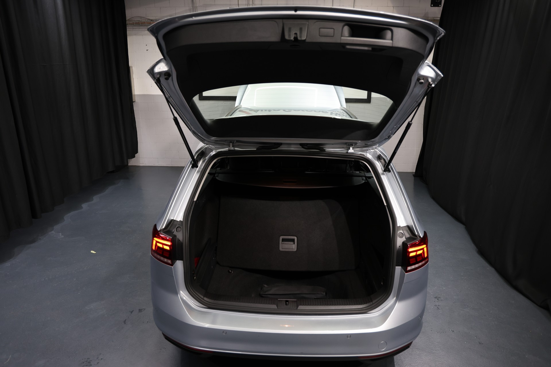 VW Passat 2.0 TDI BMT Business DSG-image-18