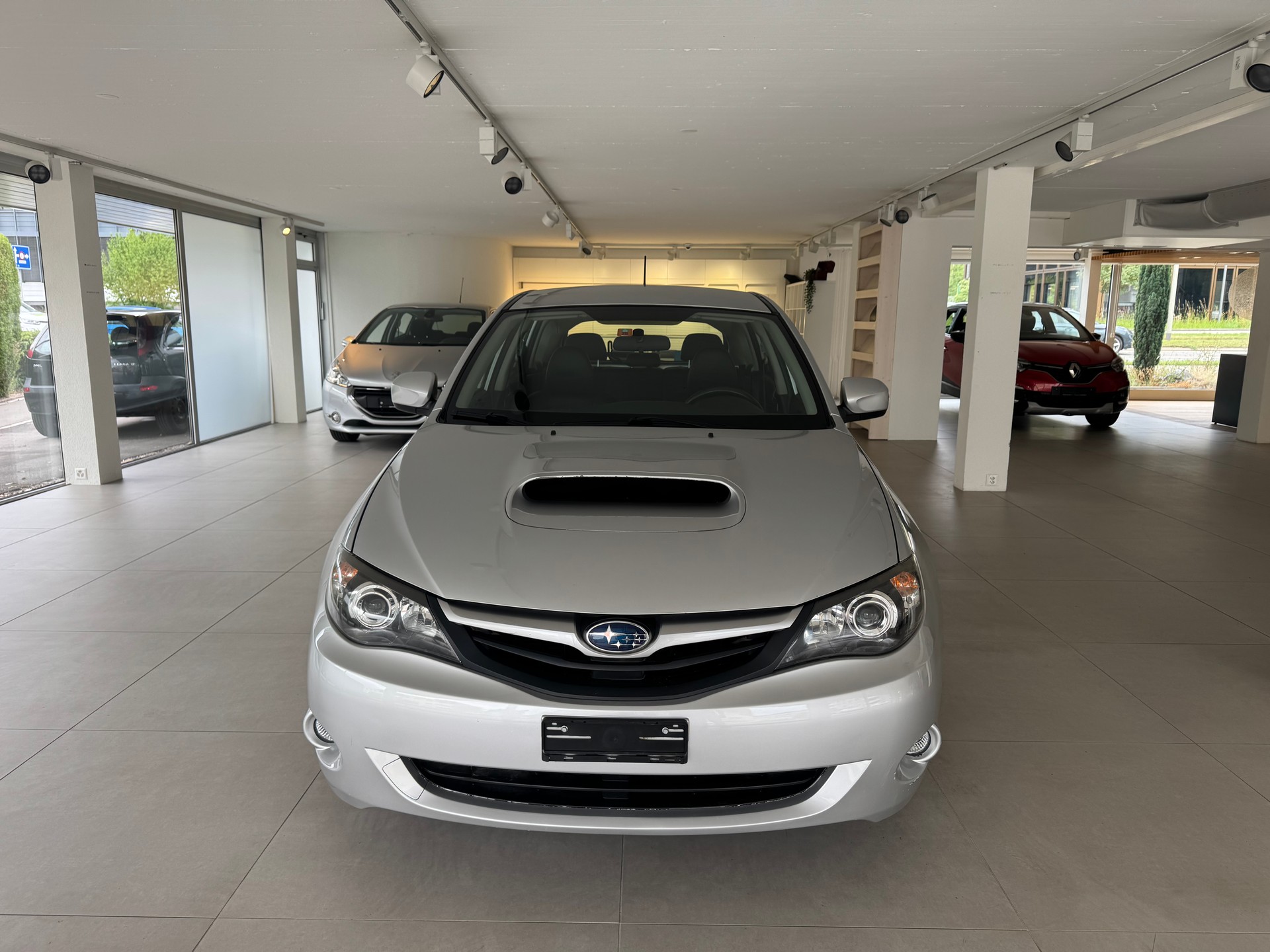 SUBARU Impreza 2.0R Swiss Automatic-image-2