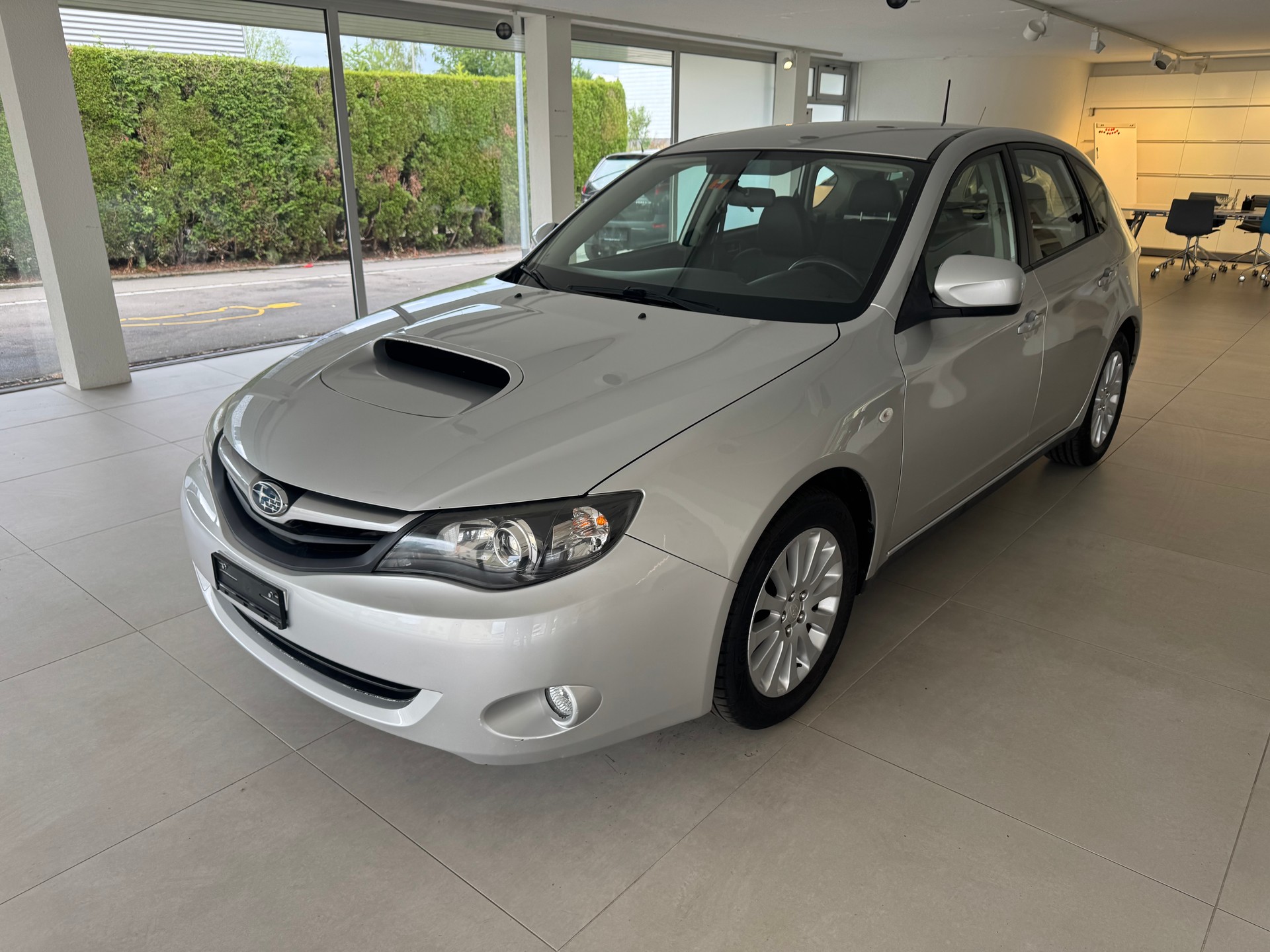 SUBARU Impreza 2.0R Swiss Automatic-image-0