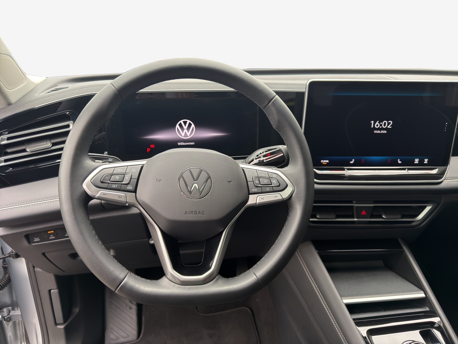 VW Tiguan 2.0 TSI DSG Elegance 4Motion-image-9