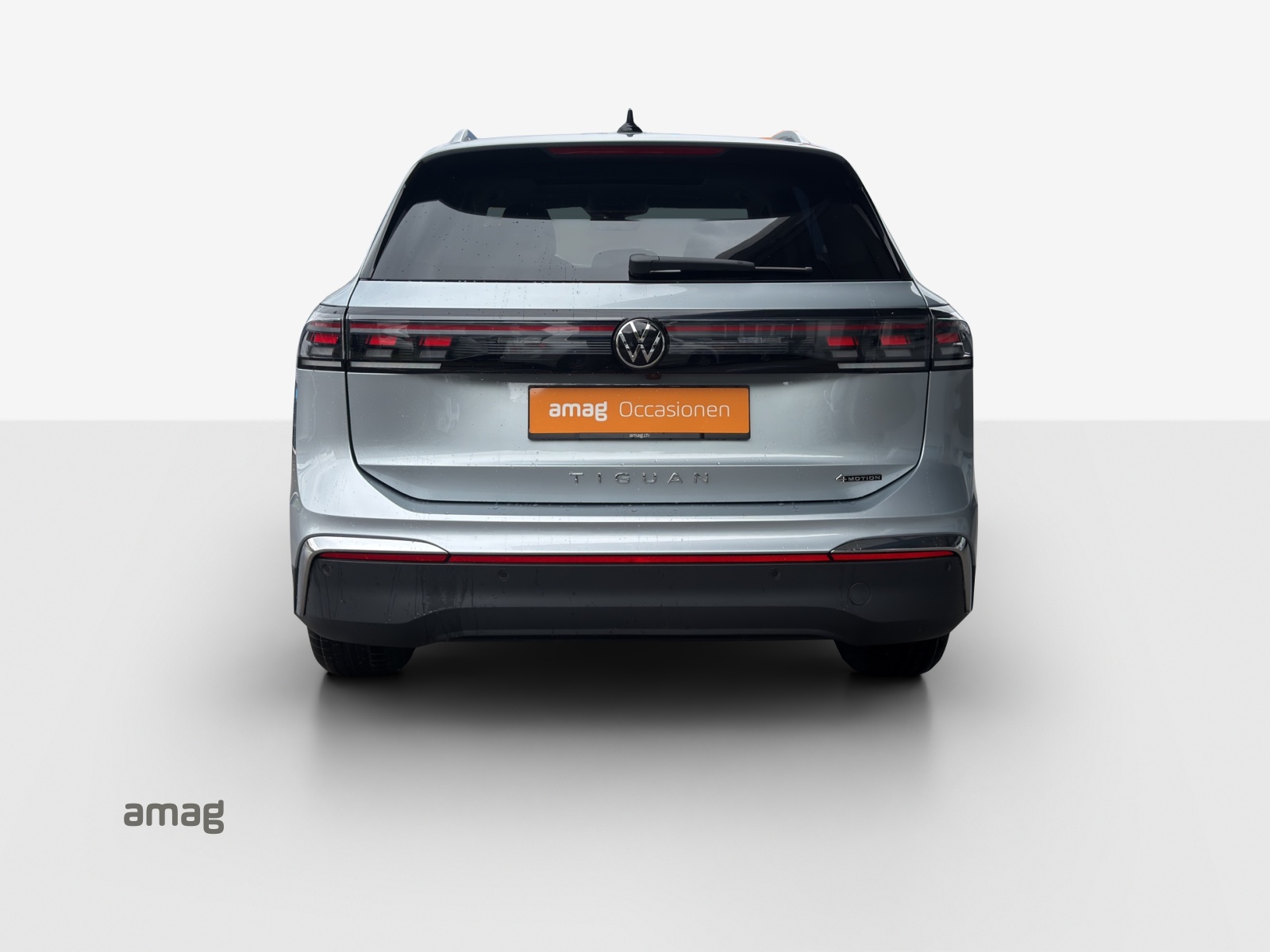 VW Tiguan 2.0 TSI DSG Elegance 4Motion-image-3
