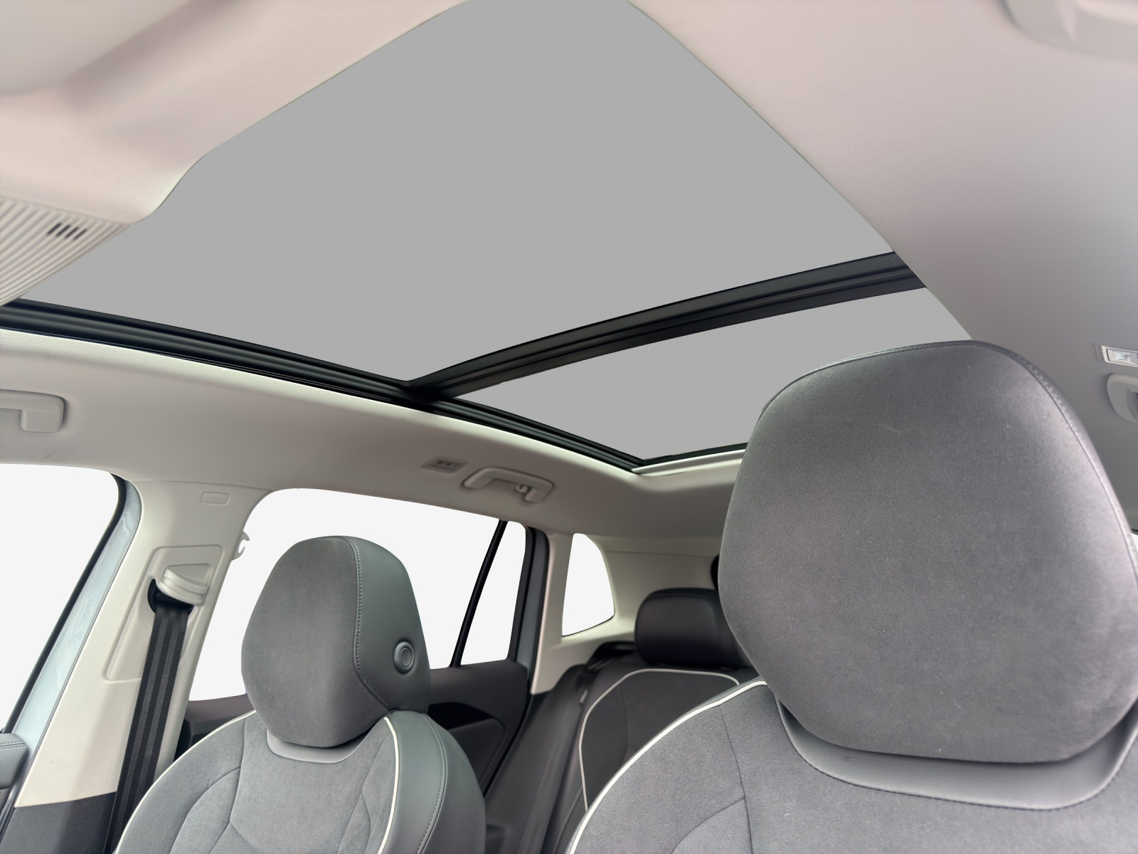 VW Tiguan 2.0 TSI DSG Elegance 4Motion-image-14