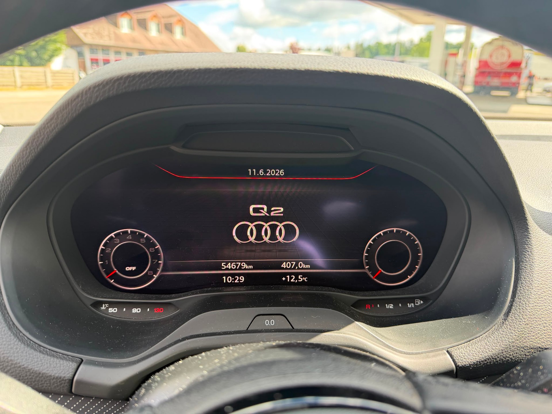 AUDI Q2 35 TFSI advanced-image-14