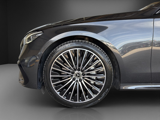 MERCEDES-BENZ E 200 9G-Tronic 4Matic-image-4