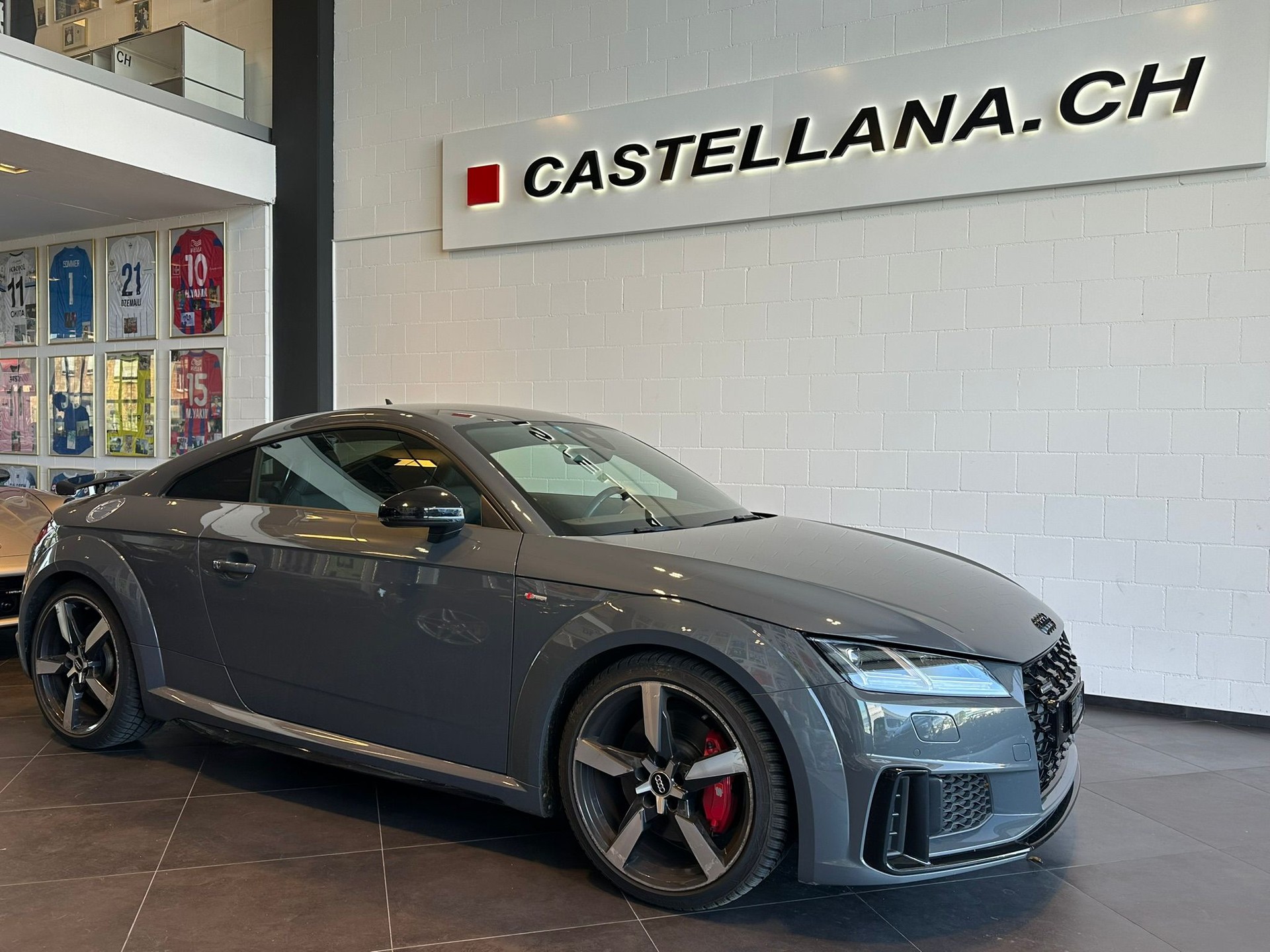 AUDI TT Coupé 45 TFSI quattro S-tronic-image-0