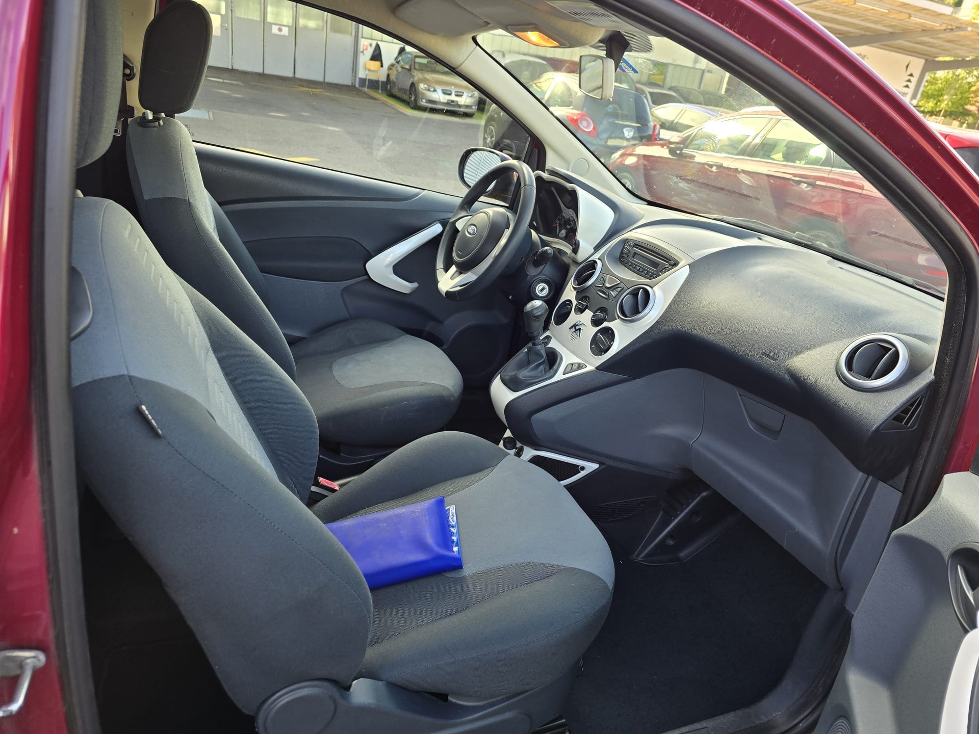 FORD KA 1.25 Ambiente-image-8