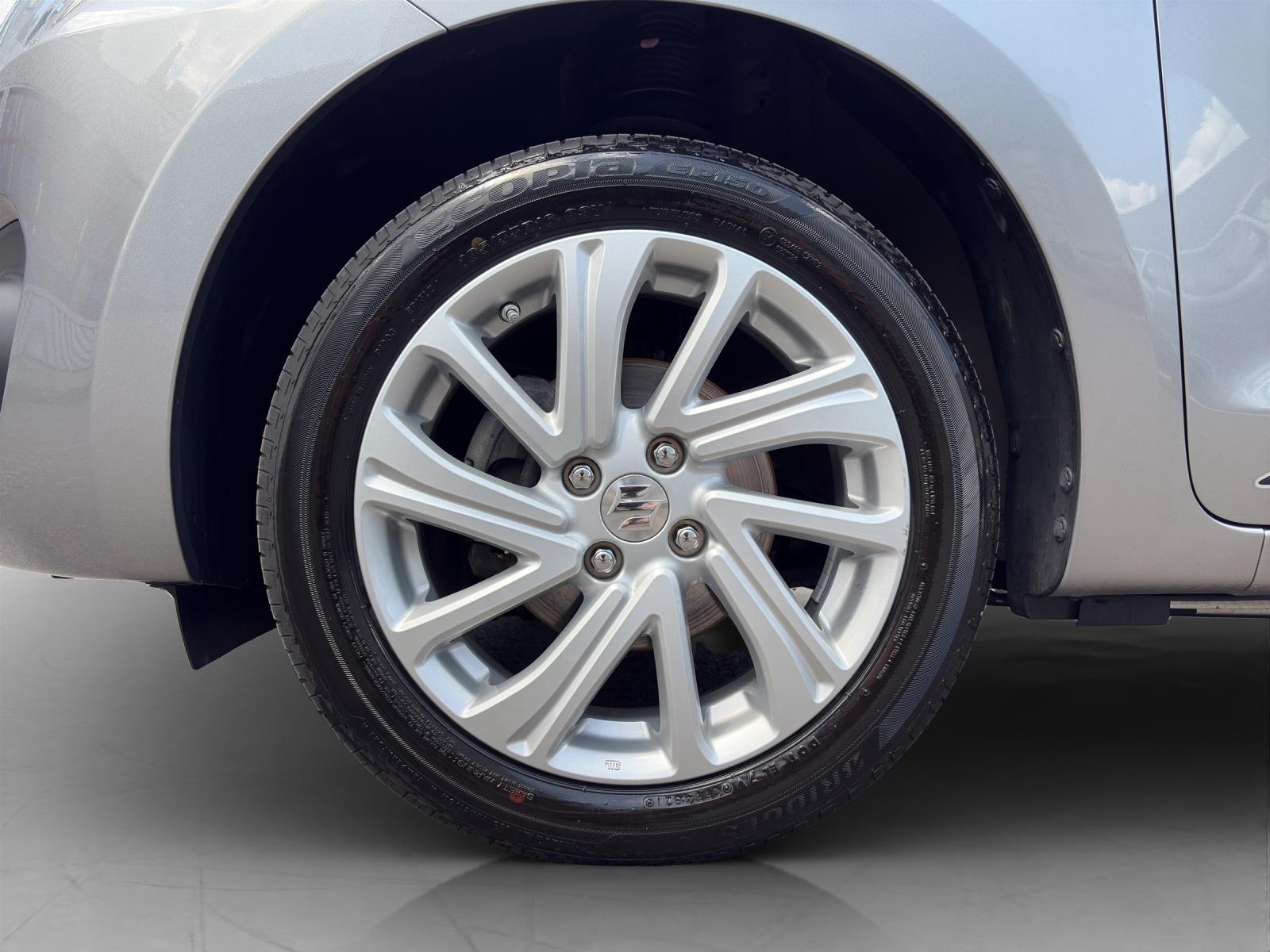 SUZUKI Swift 1.2 Piz Sulai Hybrid 4x4-image-8