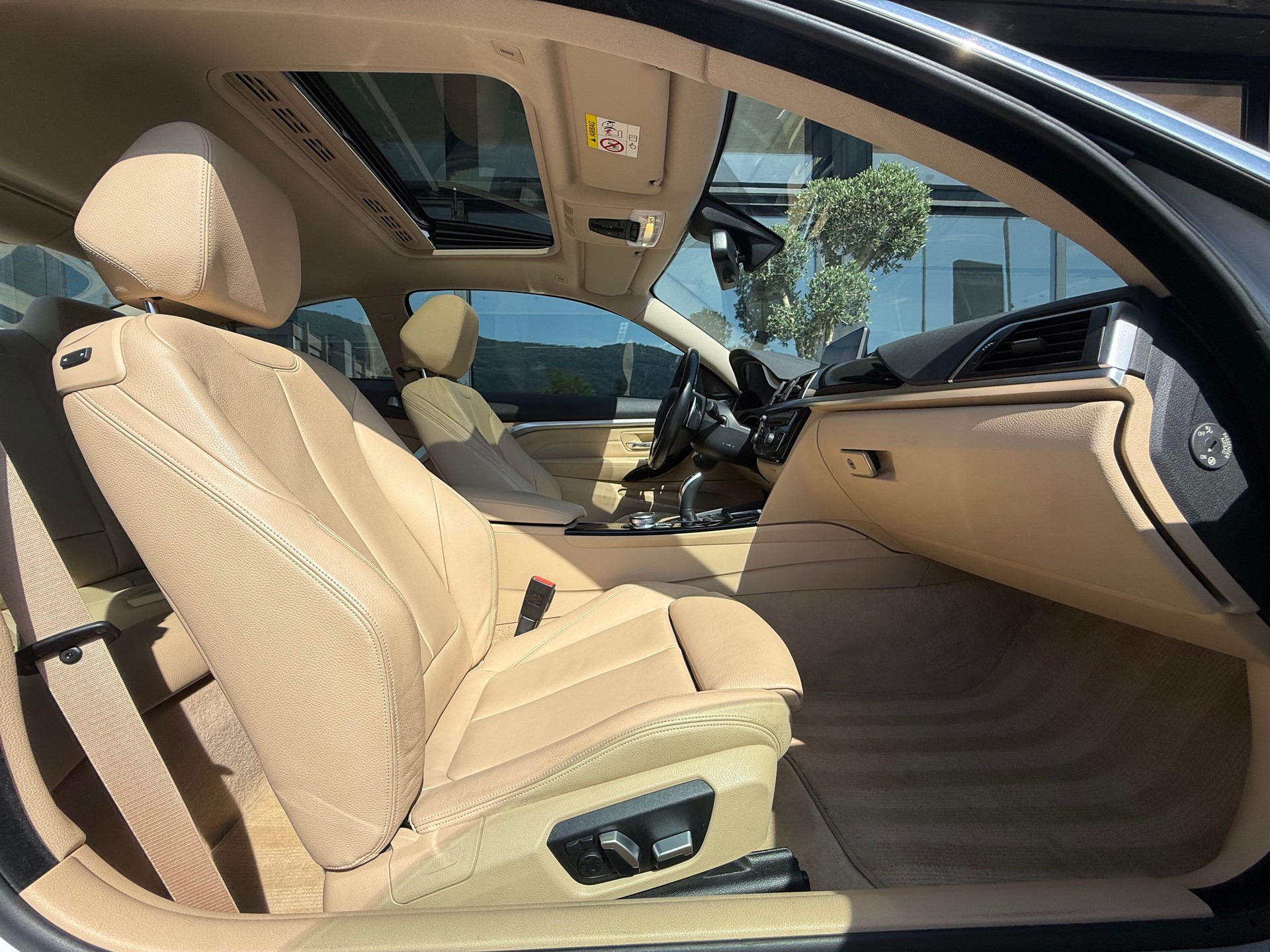 BMW 440i Coupé xDrive Luxury Line Steptronic-image-10