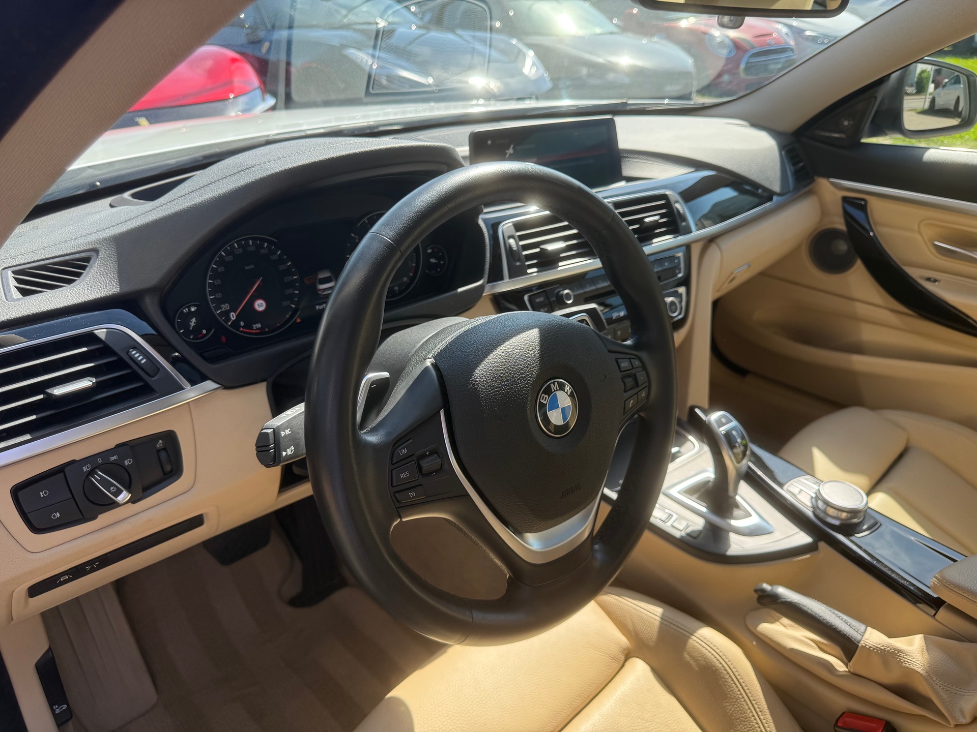 BMW 440i Coupé xDrive Luxury Line Steptronic-image-13
