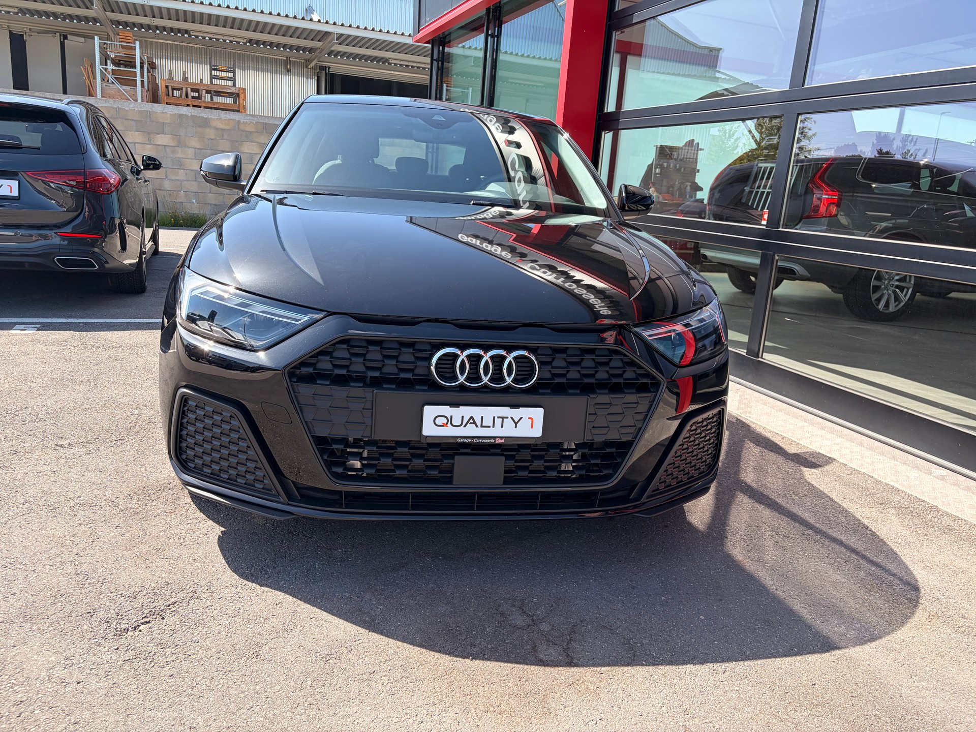 AUDI A1 Sportback 30 TFSI Attraction S-tronic-image-2