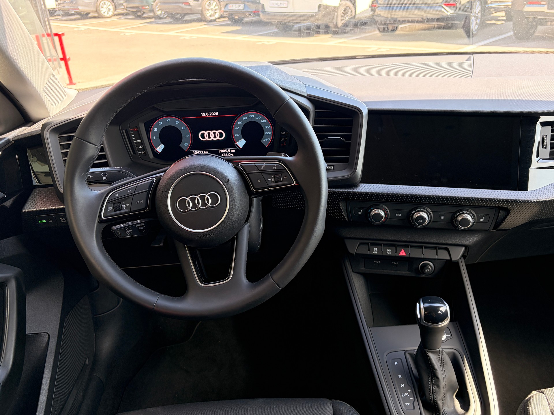AUDI A1 Sportback 30 TFSI Attraction S-tronic-image-8
