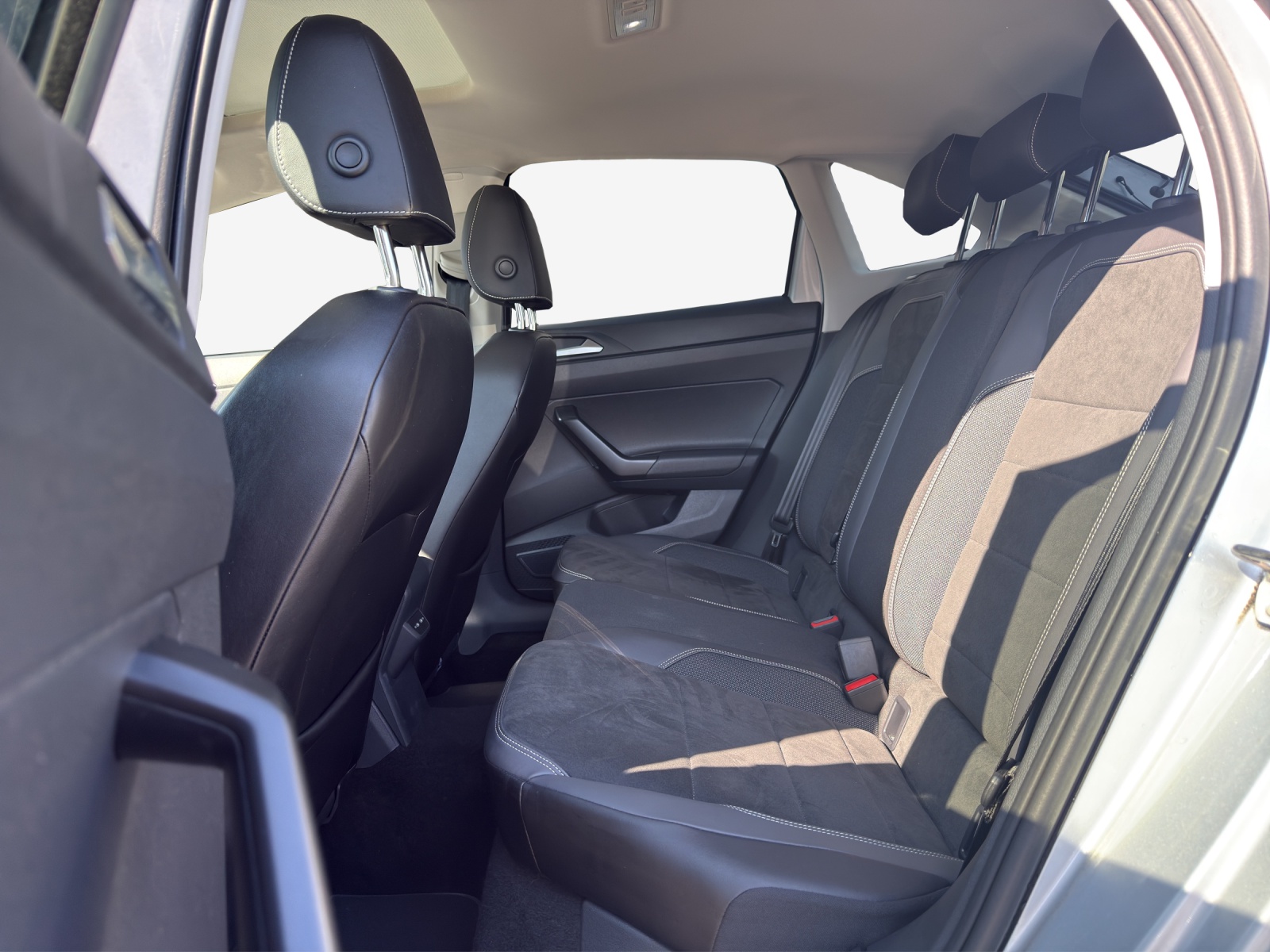 VW Taigo 1.0 TSI Style DSG-image-11
