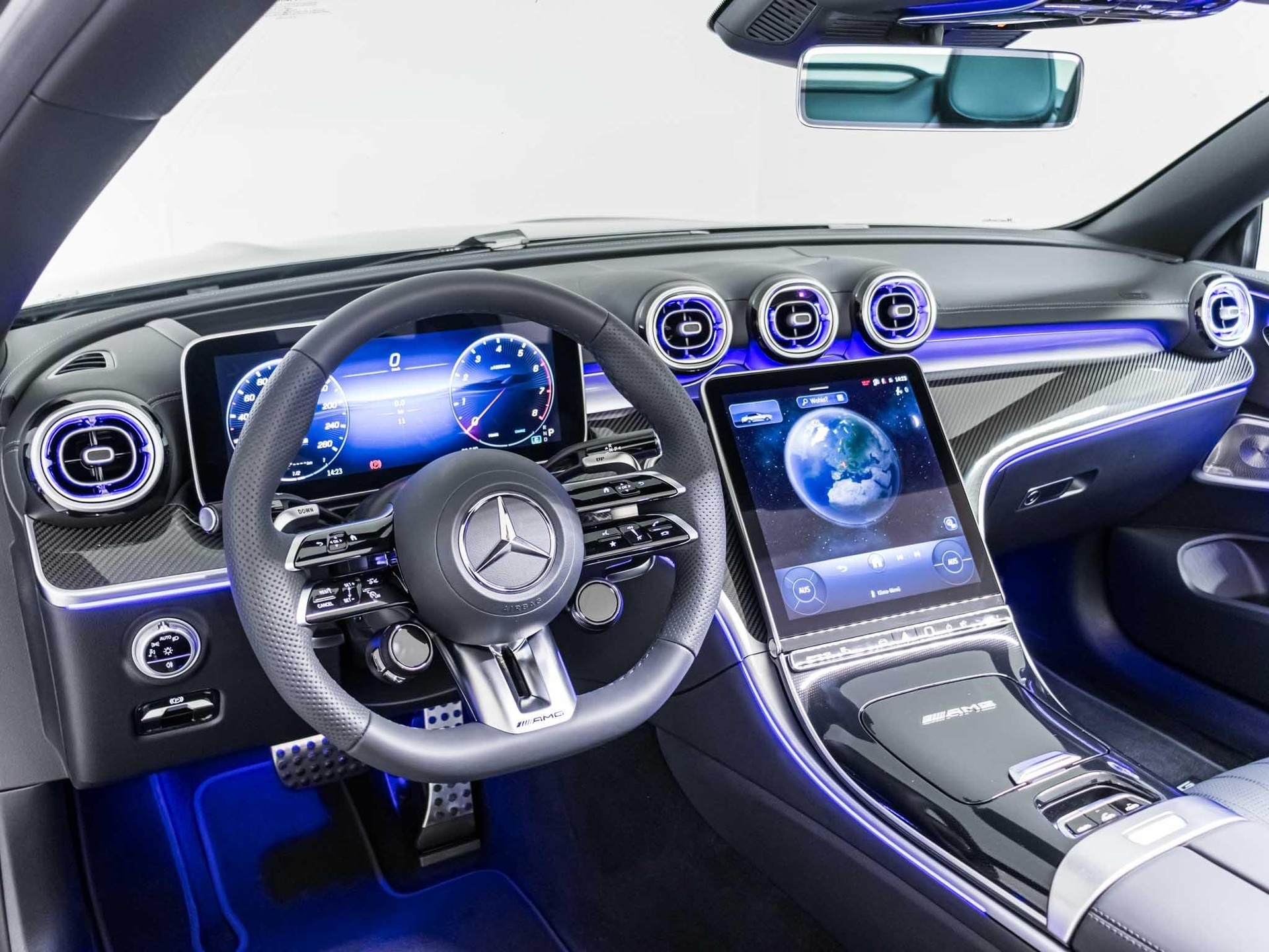 MERCEDES-BENZ CLE 53 AMG 4MATIC+ Cabriolet-image-7