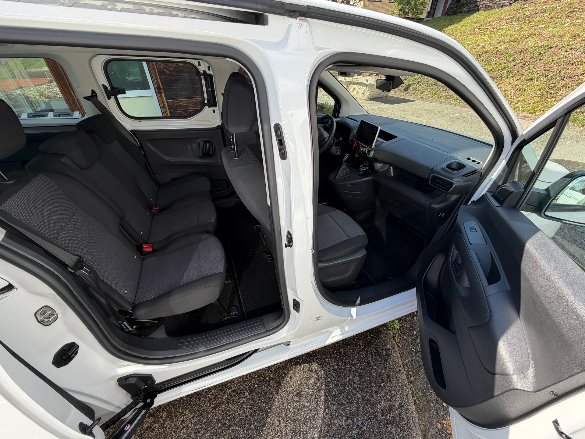 OPEL 1.5 D Enjoy S/S-image-3