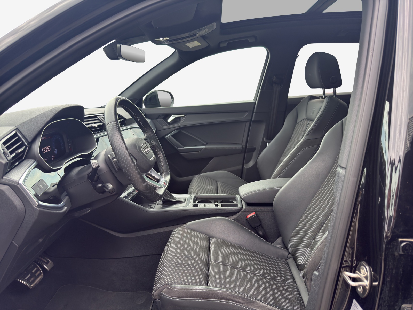 AUDI Q3 35 TFSI S line Attraction S-tronic-image-7