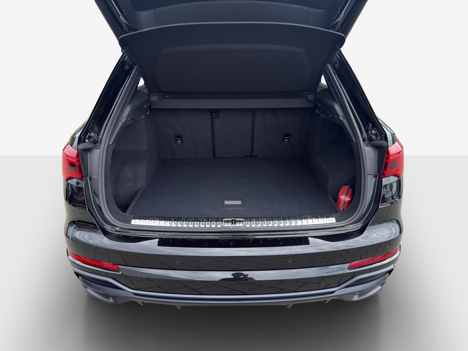 AUDI Q3 35 TFSI S line Attraction S-tronic-image-12