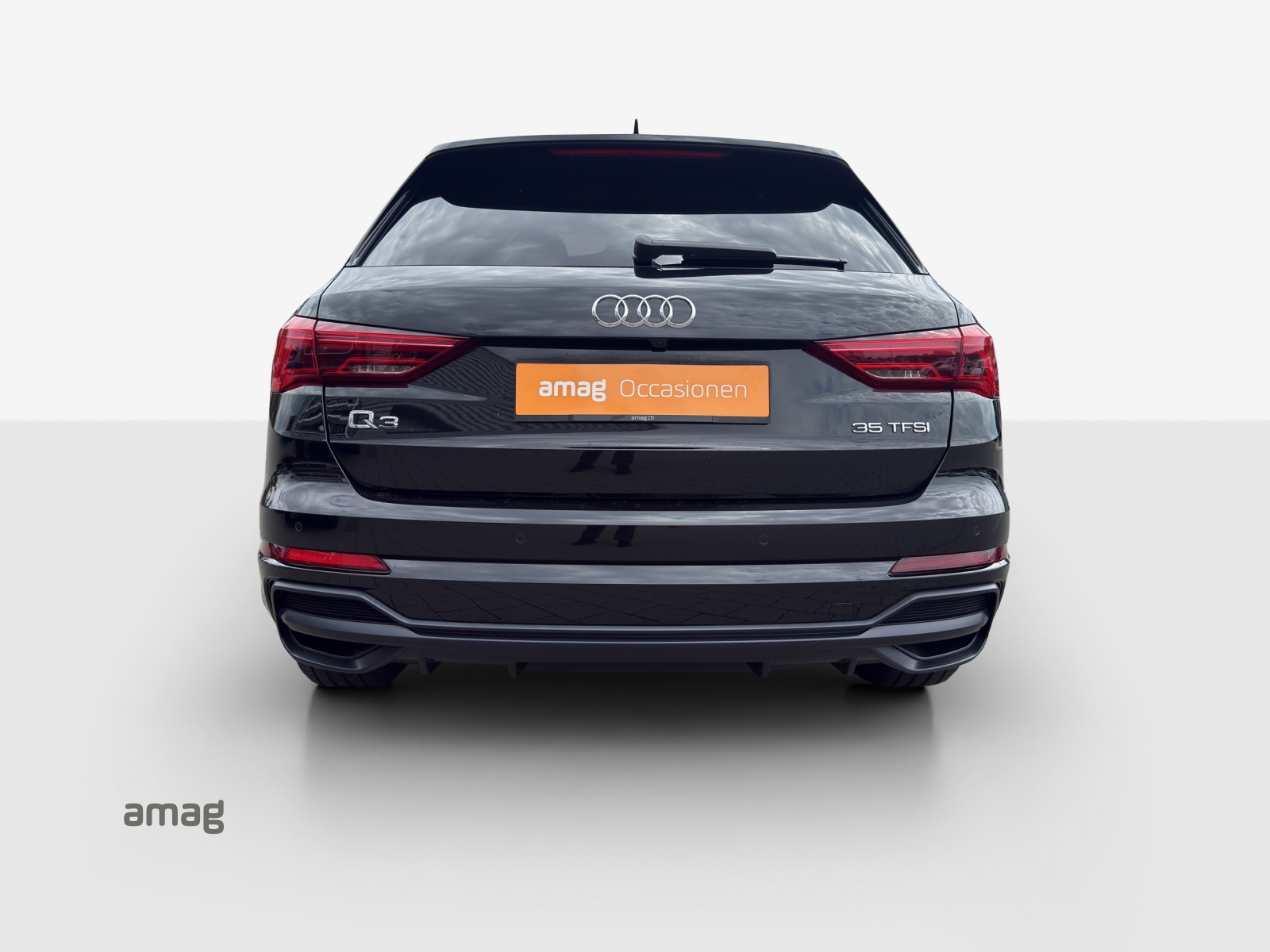 AUDI Q3 35 TFSI S line Attraction S-tronic-image-3