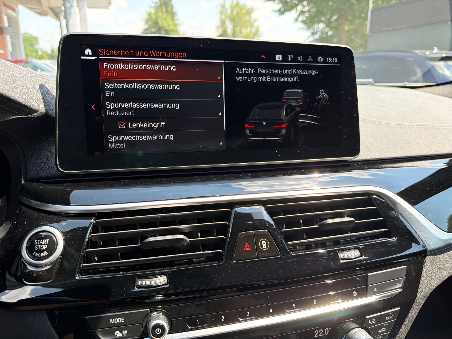 BMW 530d xDrive 48V Touring Luxury Line Steptronic-image-21