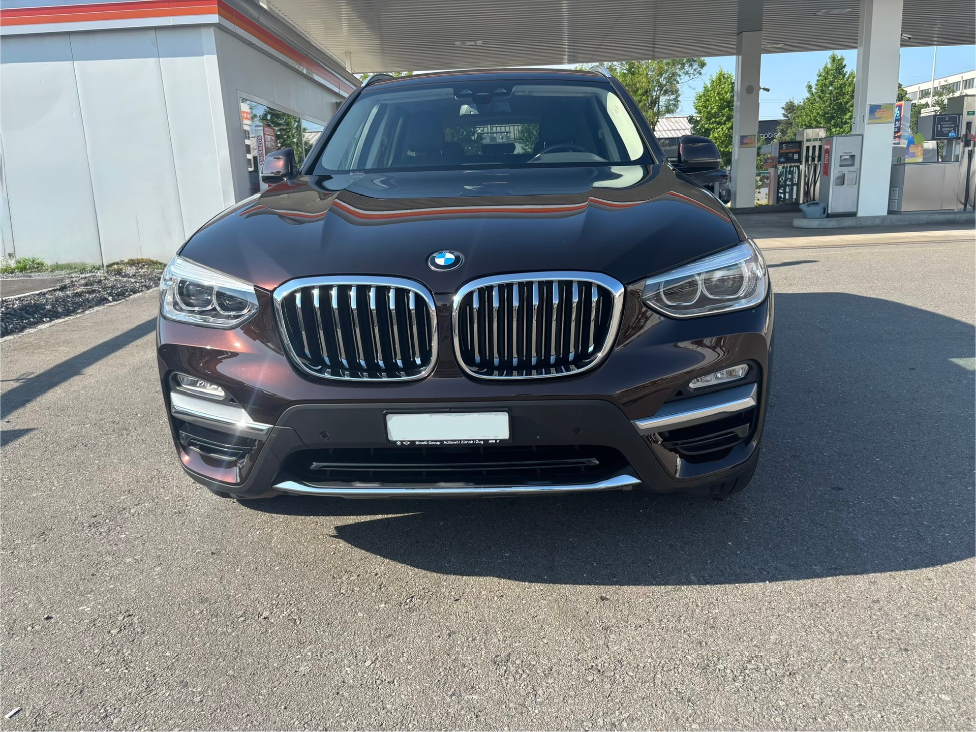 BMW 20d xDrive Luxury Line-image-1