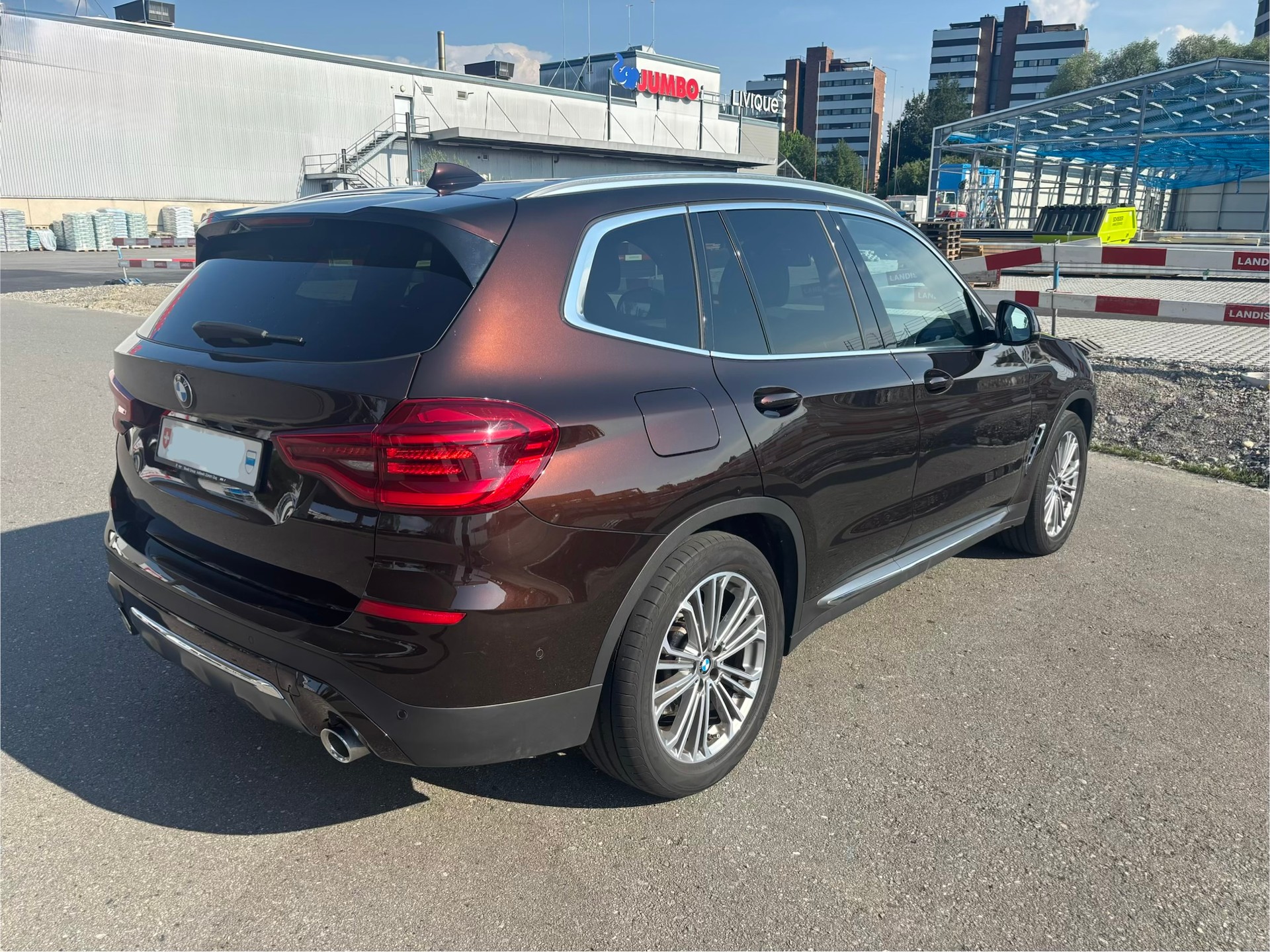 BMW 20d xDrive Luxury Line-image-0