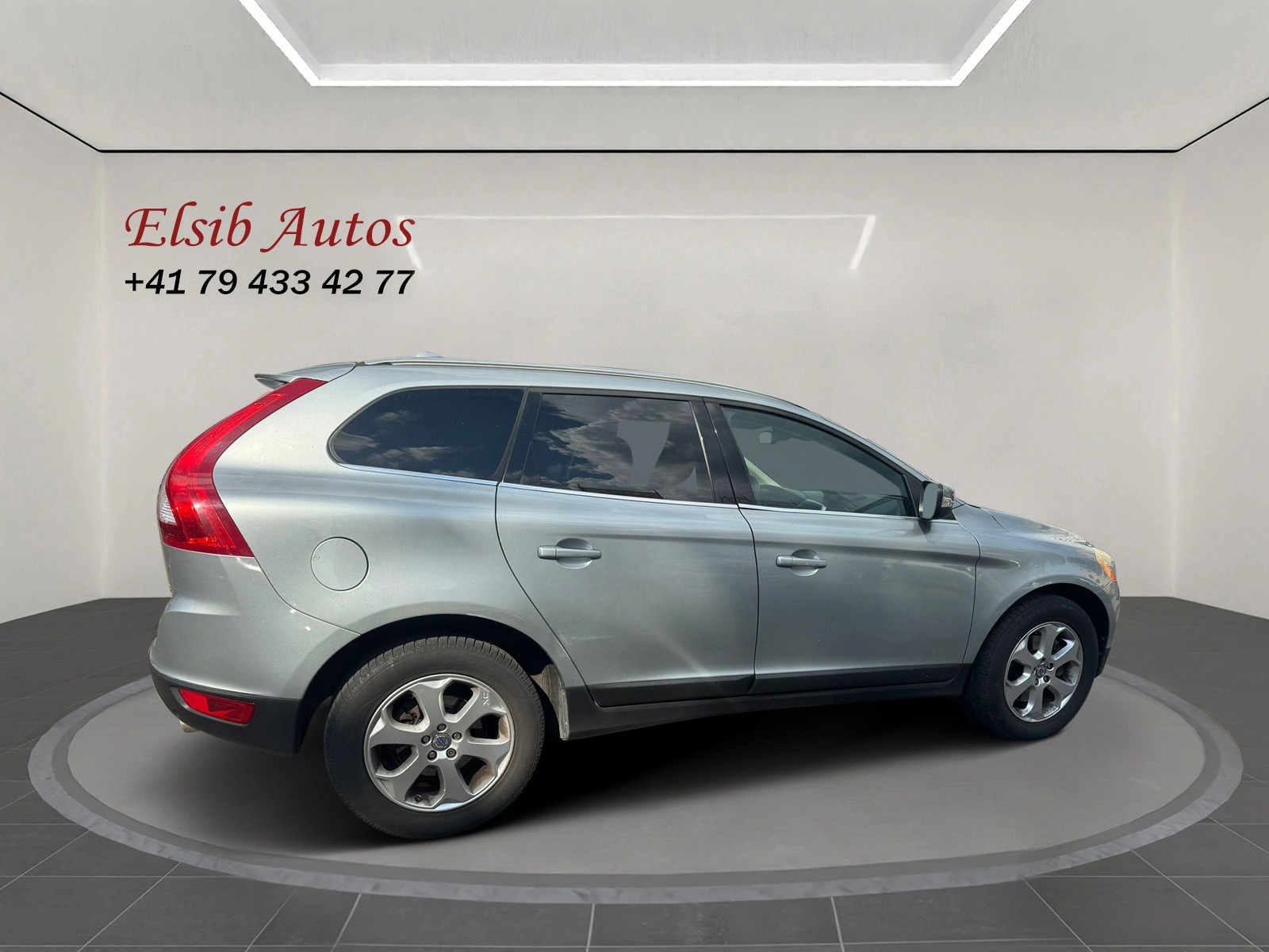 VOLVO XC60 D5 AWD Summum Geartronic-image-2