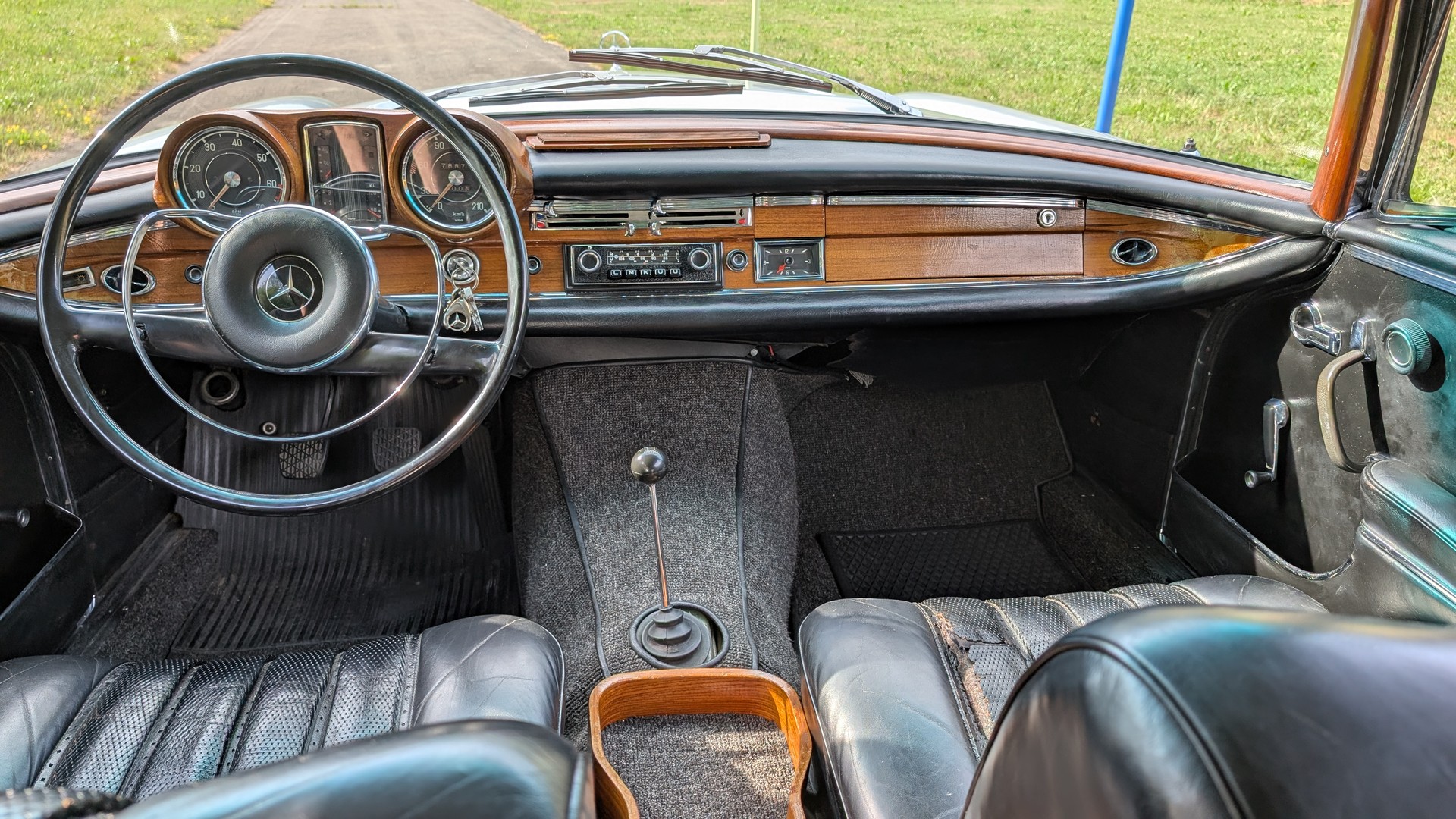 MERCEDES-BENZ Mercedes-Benz 220 SEB-image-9