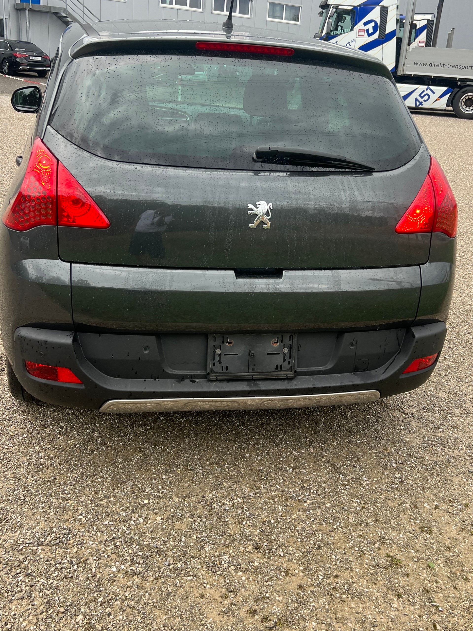 PEUGEOT 3008 1.6 16V T Allure Tiptronic-image-2