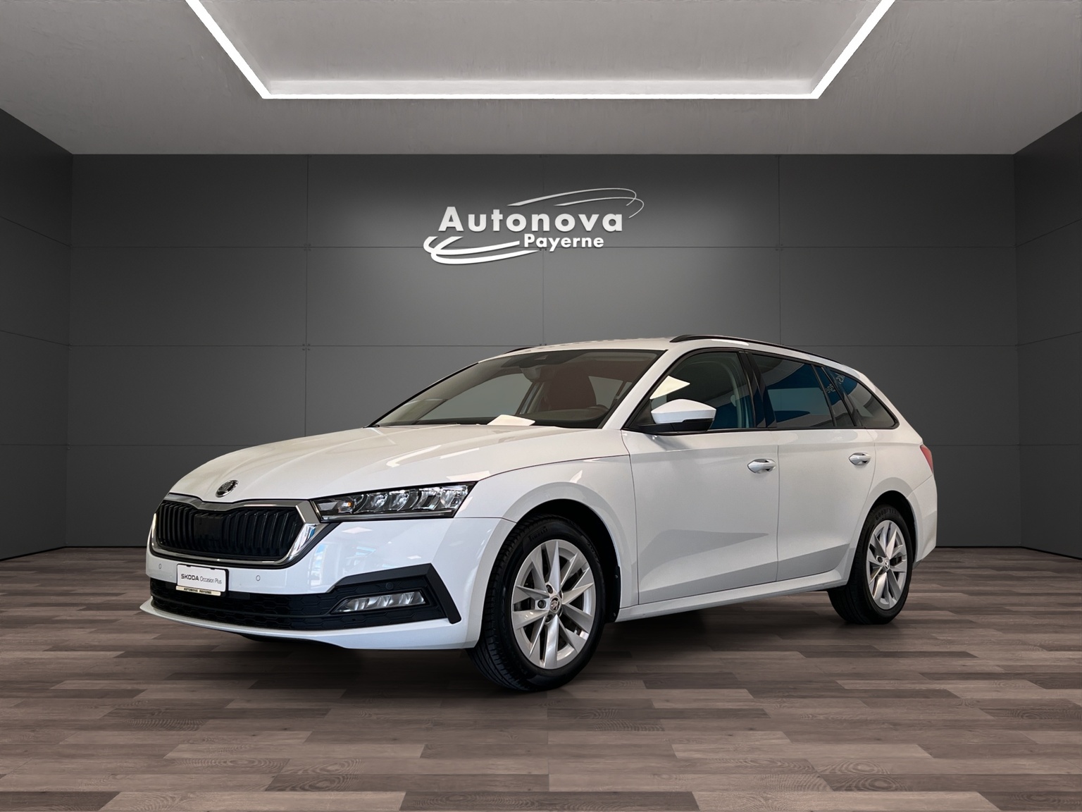 SKODA Octavia Combi 1.5 TSI mHEV DSG Ambition-image-0
