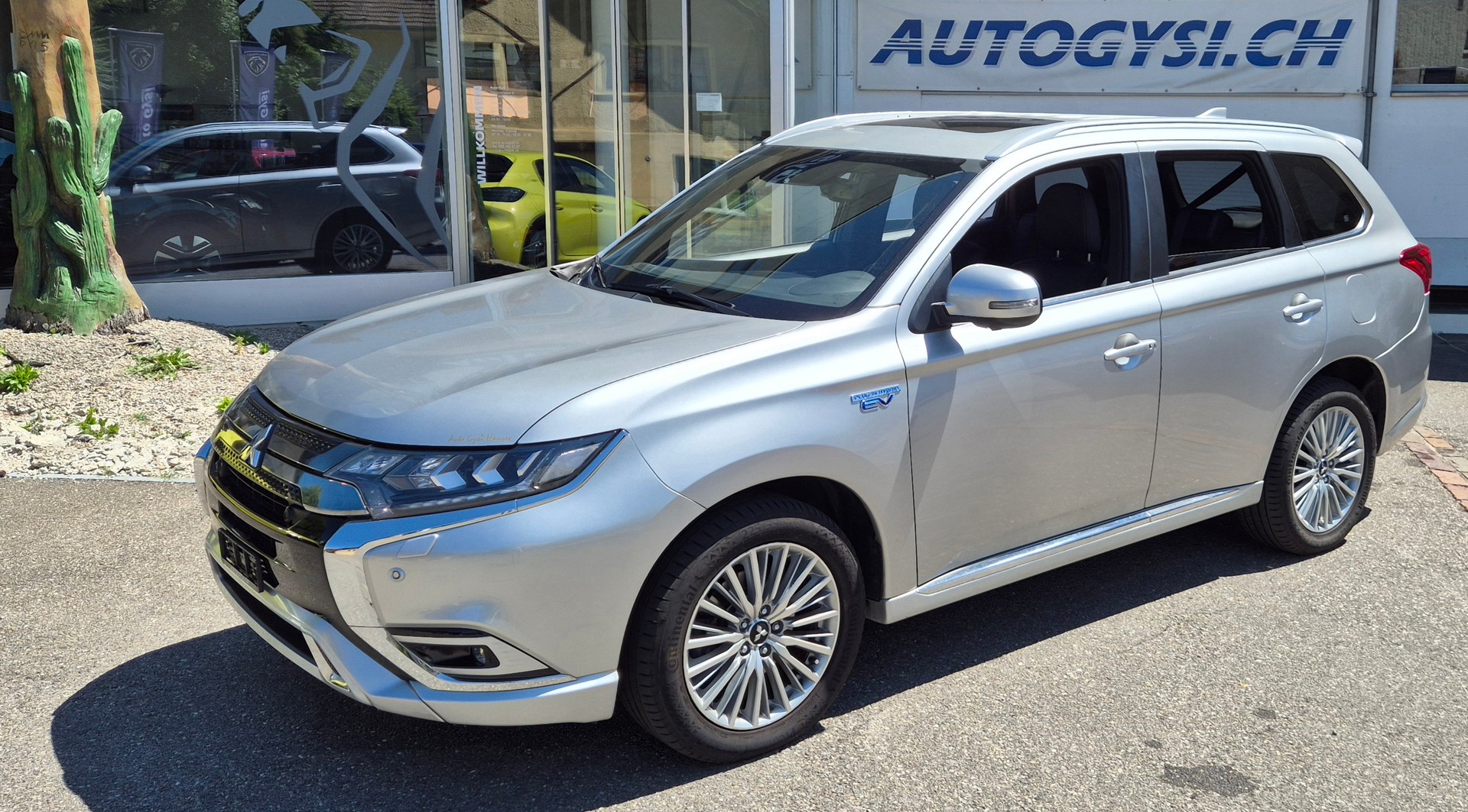 MITSUBISHI Outlander PHEV Diam. 4WD mit 1.5t AHK-image-15