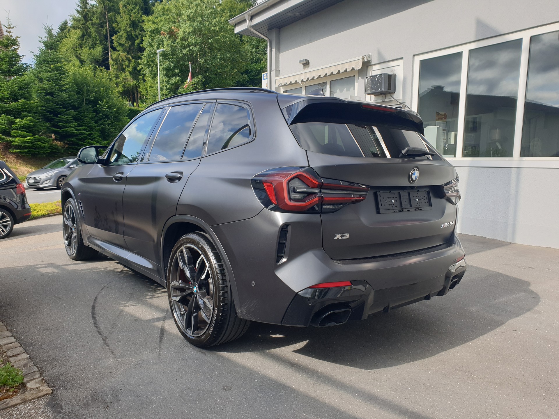 BMW X3 xDrive 48V M40d M Sport Edition Individual Steptronic-image-2