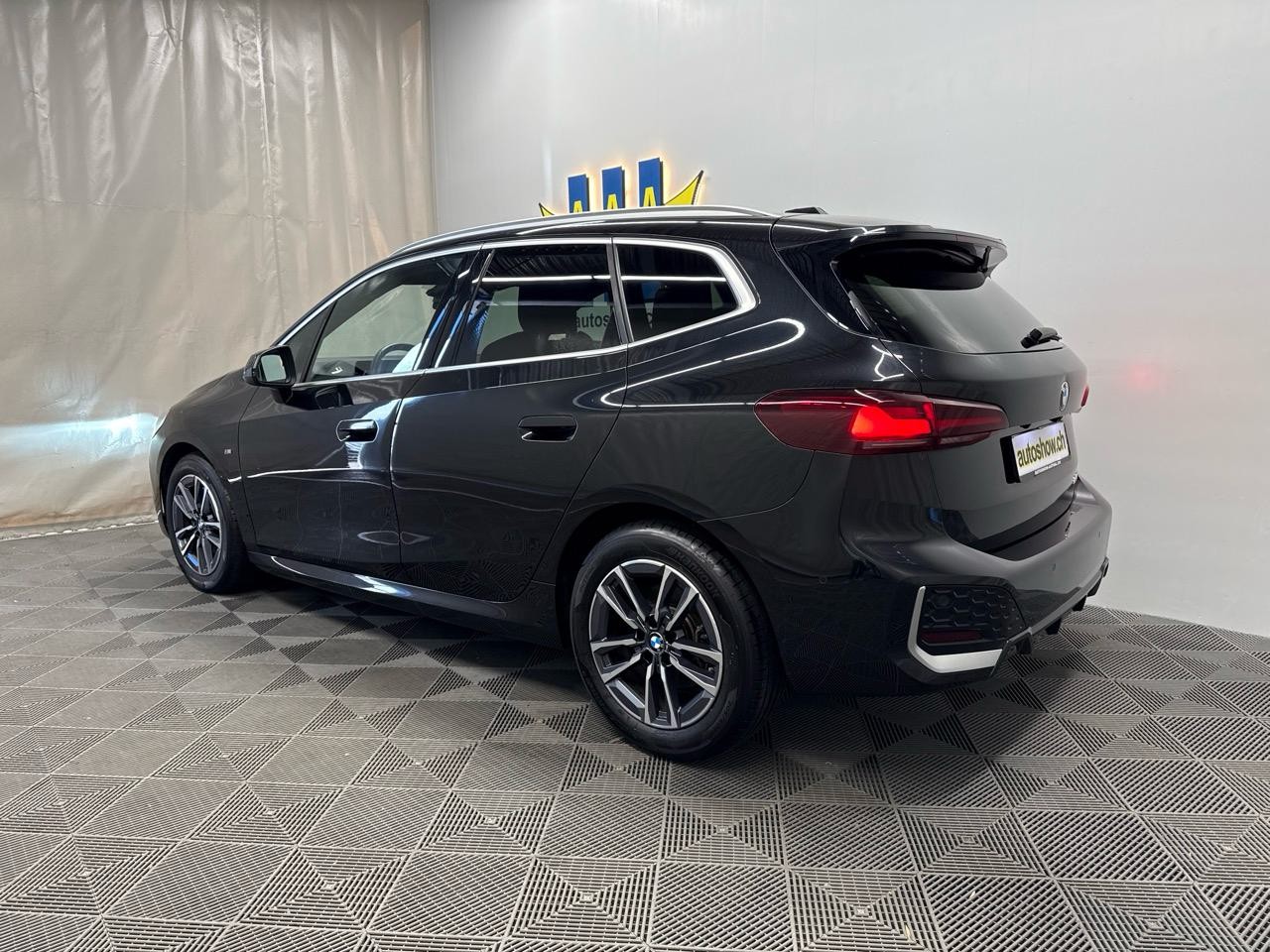 BMW 218d Active Tourer M Sport DKG-image-1