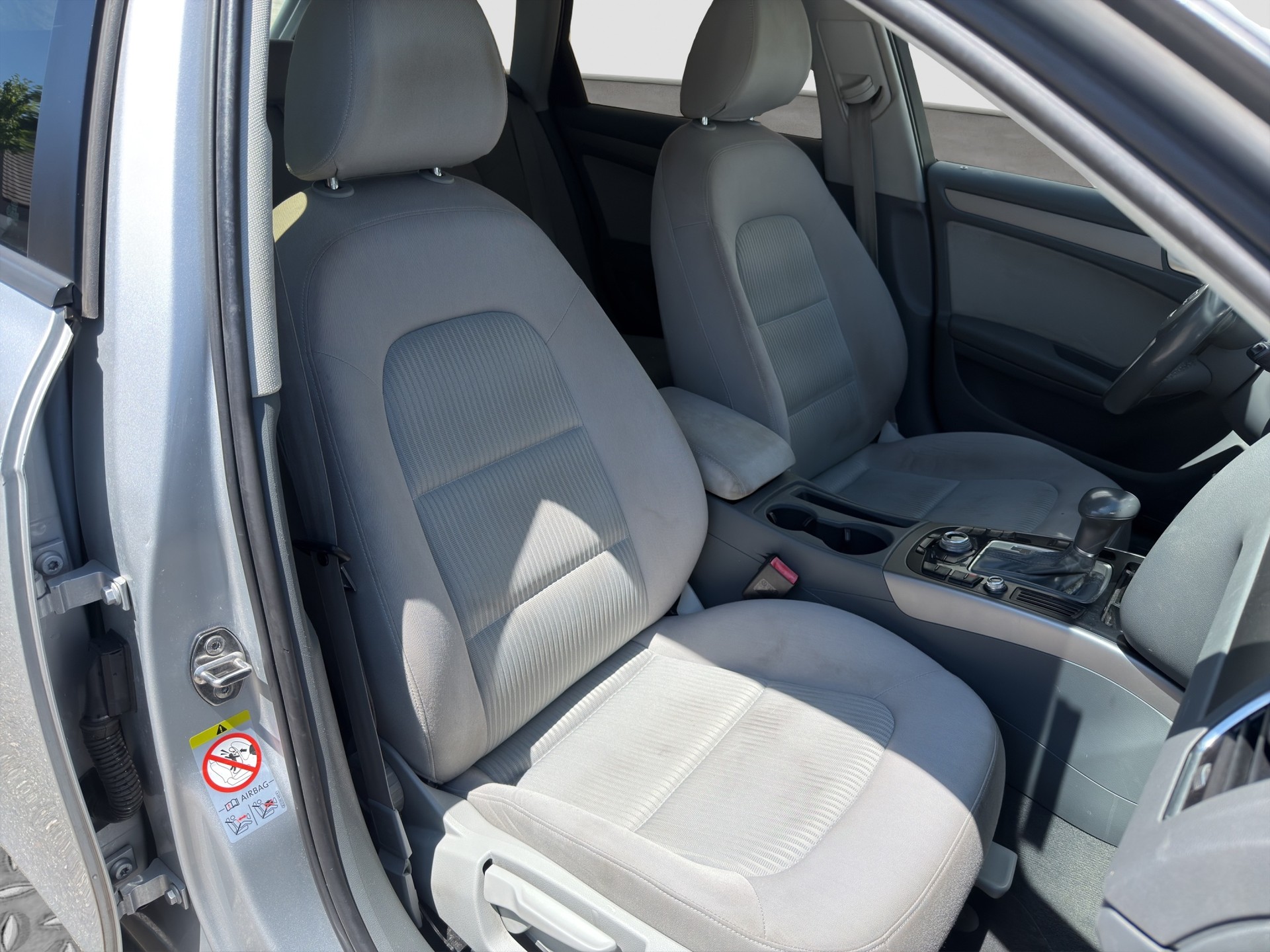 AUDI A4 Avant 2.0 TDI multitronic-image-10