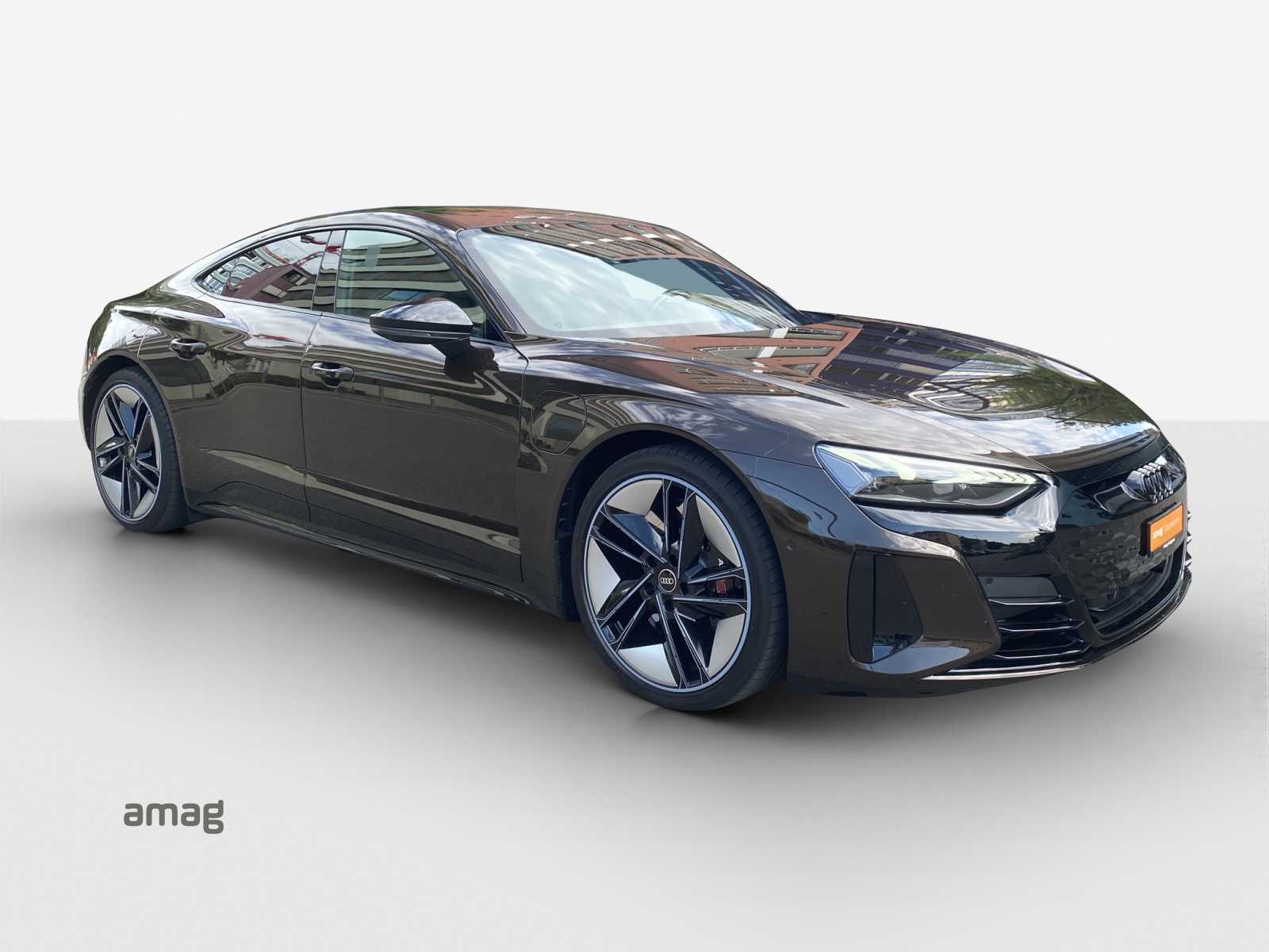 AUDI e-tron GT quattro-image-5