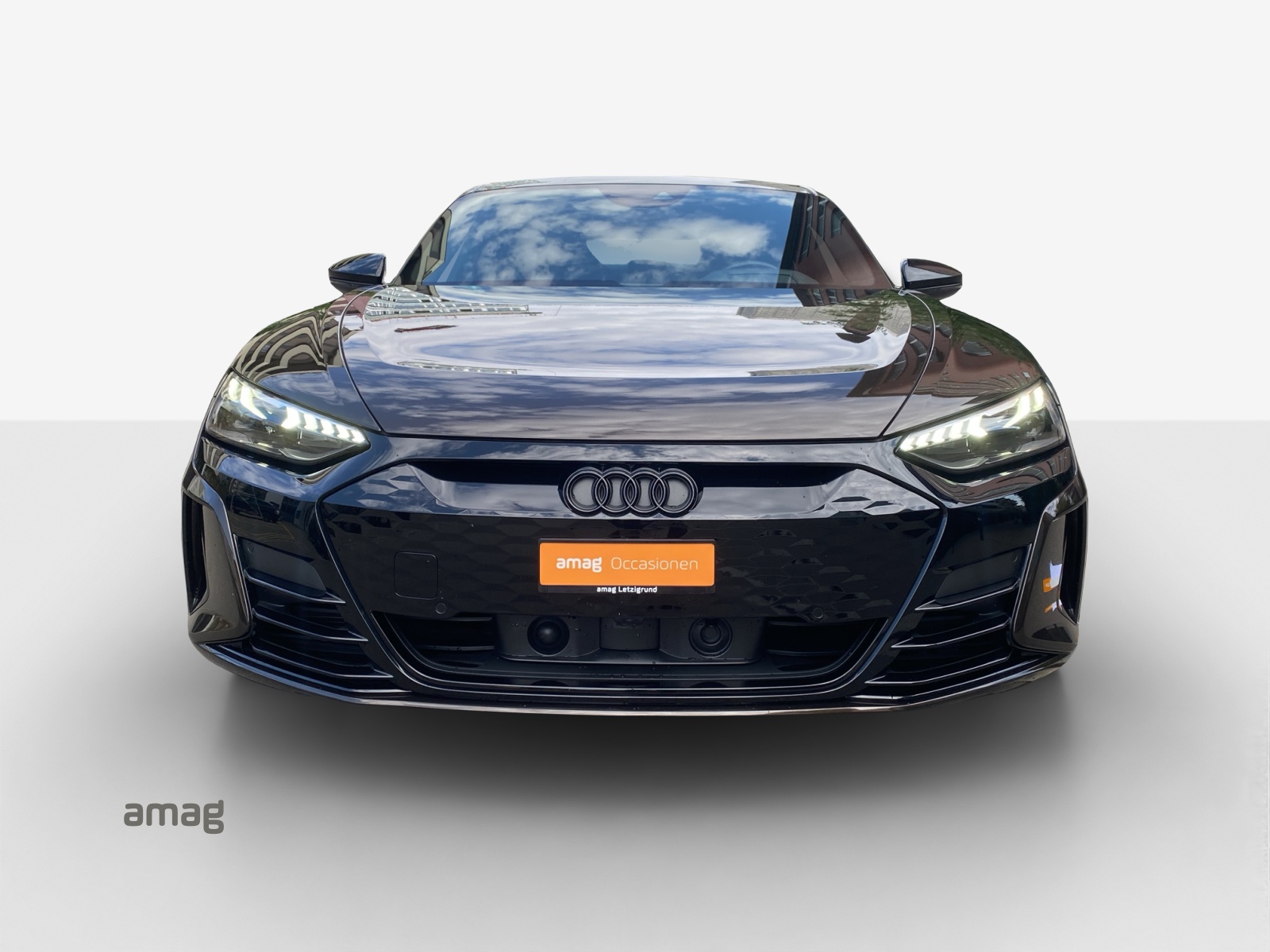 AUDI e-tron GT quattro-image-6