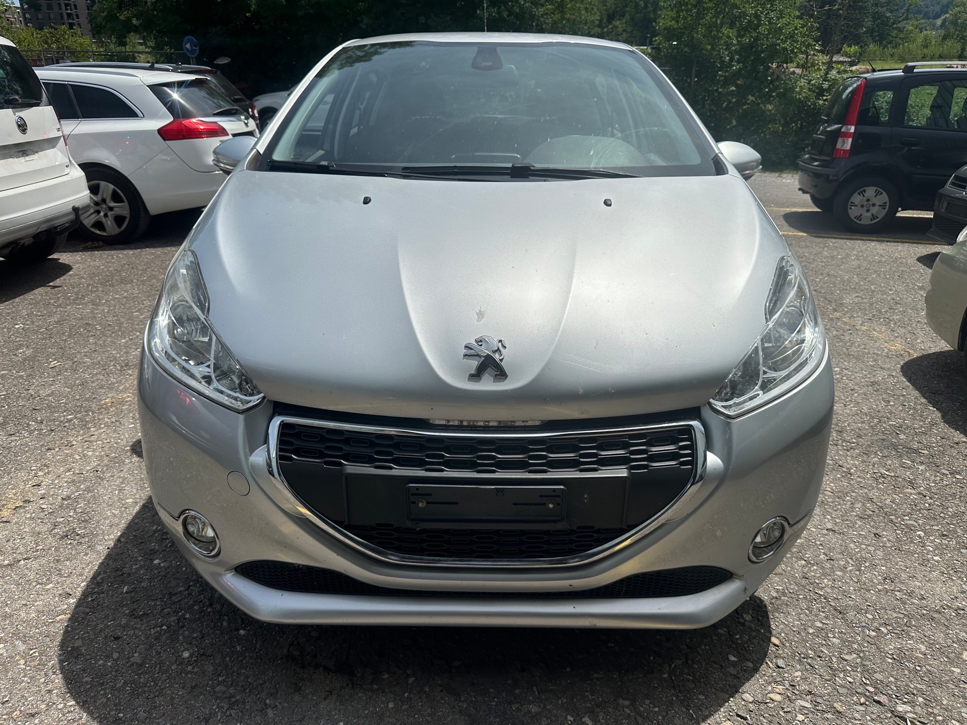 PEUGEOT 208 1.4 e-HDi Active EGS5-image-0
