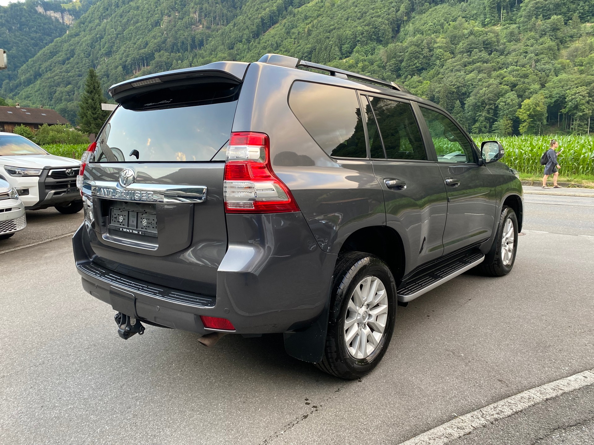 TOYOTA Land Cruiser 2.8TD Sol-image-12
