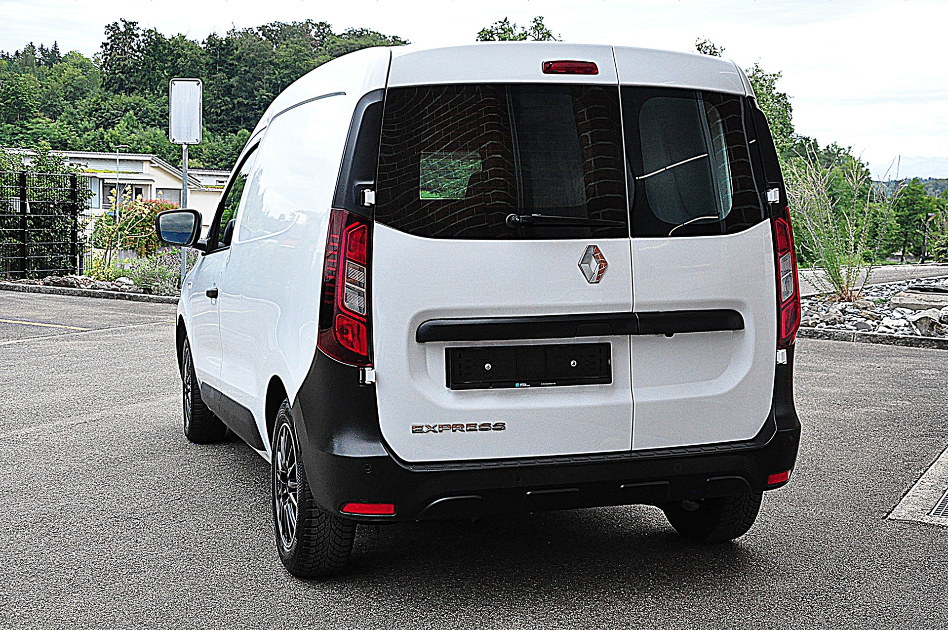 RENAULT Express 1.5 Blue dCi 95 Advance-image-5