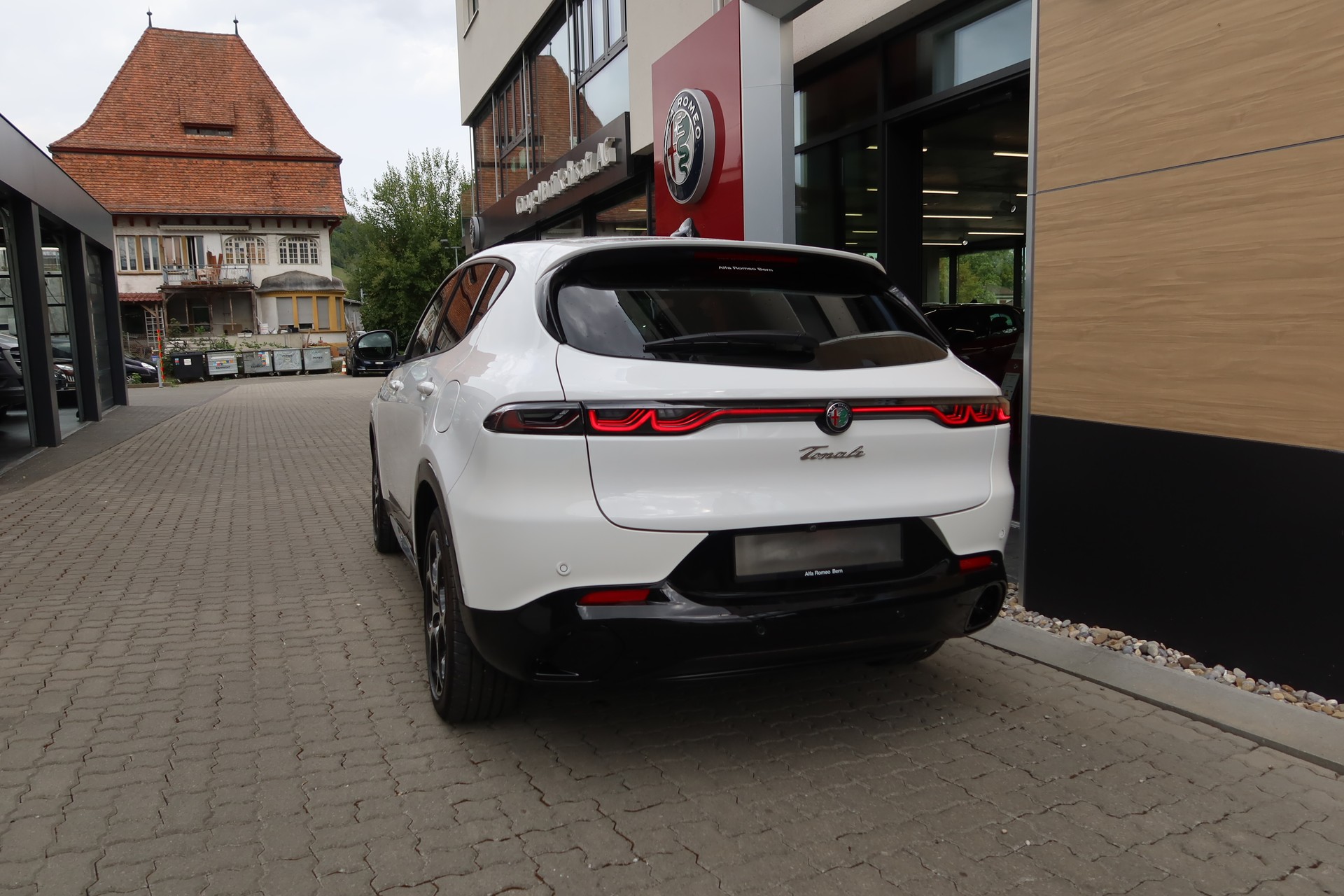 ALFA ROMEO Tonale PHEV Q4 Ti P. Prem-image-6